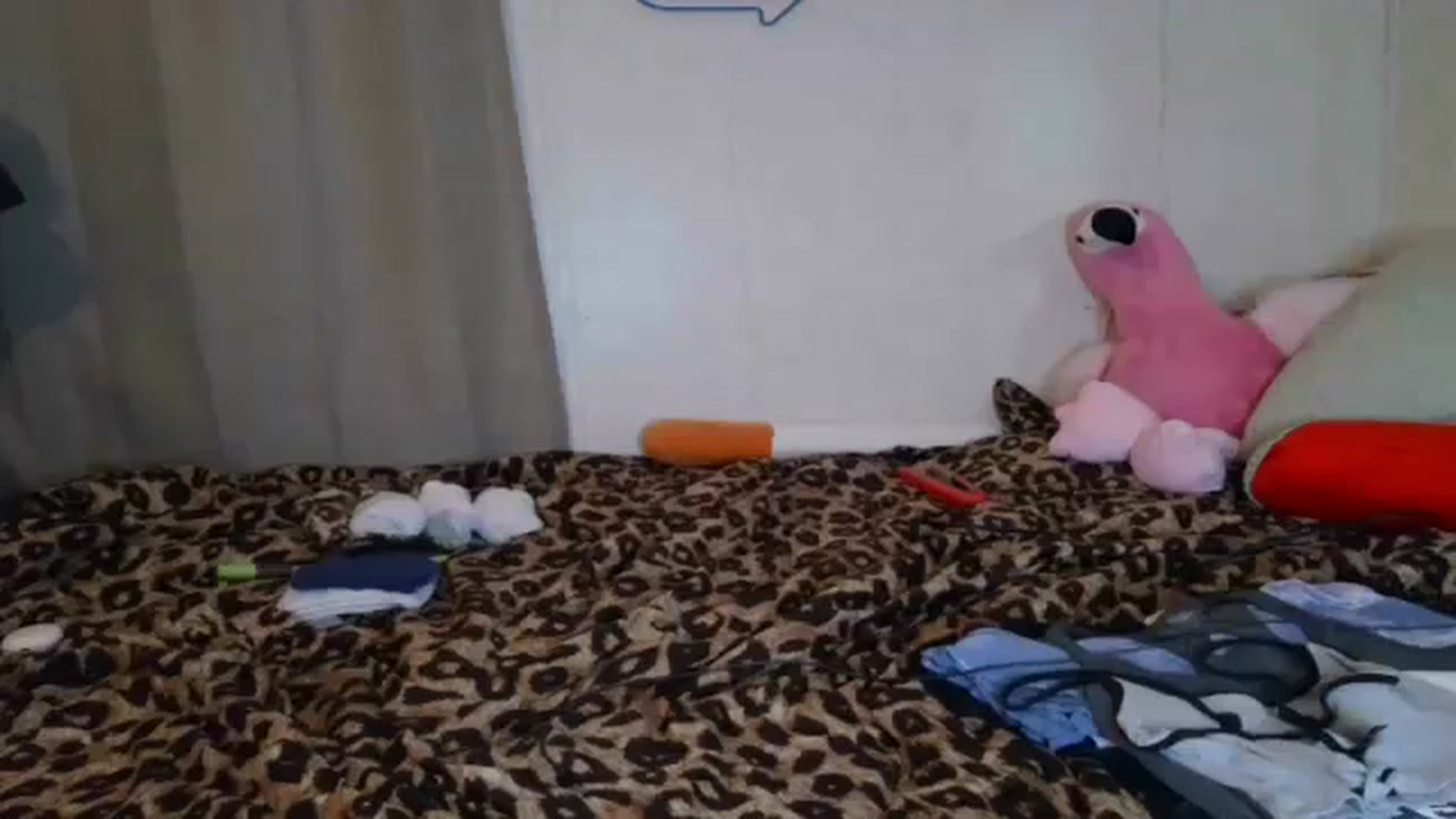 Gallery image thumbnail from Sofieyoungxxx's myfreecams stream on, 11/18/2025, 09:48 image 6 of 20