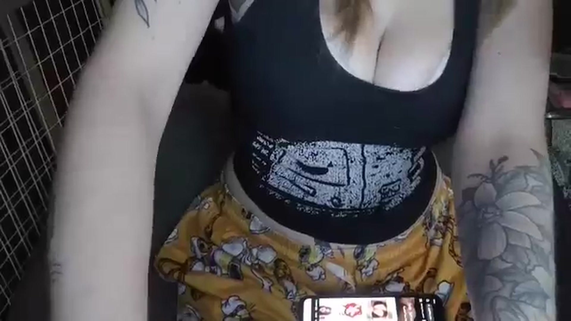 Gallery image thumbnail from Sofieyoungxxx's myfreecams stream on, 02/11/2026, 11:57 image 15 of 20