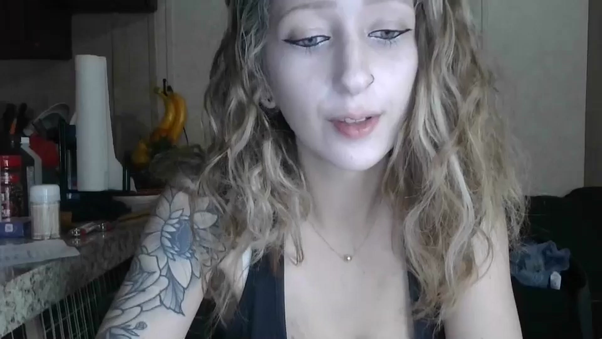 Gallery image thumbnail from Sofieyoungxxx's myfreecams stream on, 04/13/2026, 13:26 image 19 of 20