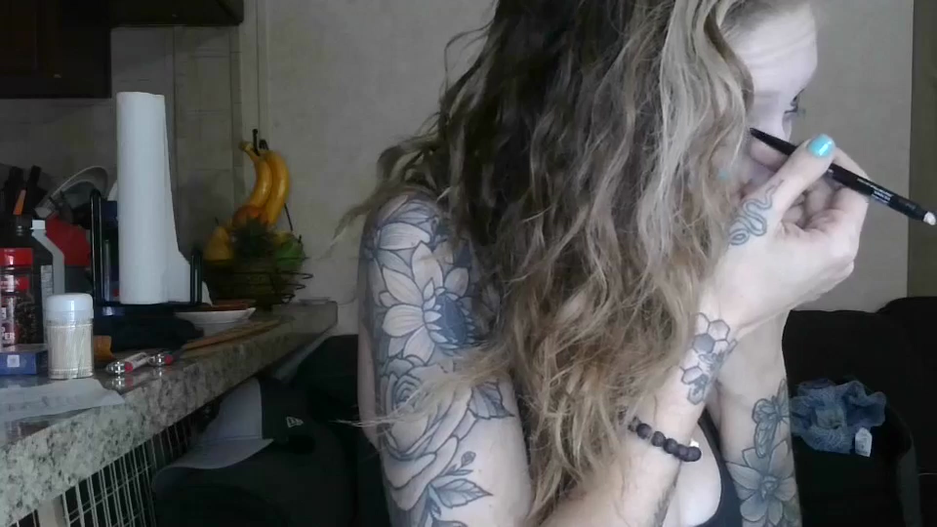 Gallery image thumbnail from Sofieyoungxxx's myfreecams stream on, 04/13/2026, 13:26 image 10 of 20