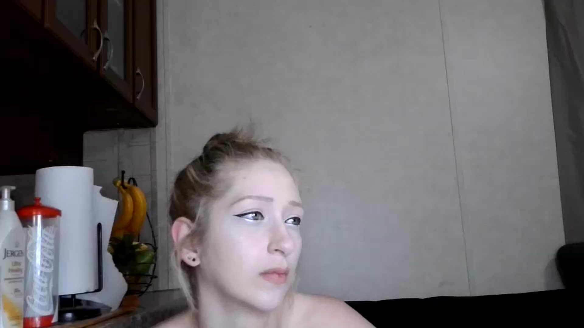 Gallery image thumbnail from Sofieyoungxxx's myfreecams stream on, 06/05/2026, 10:31 image 20 of 20