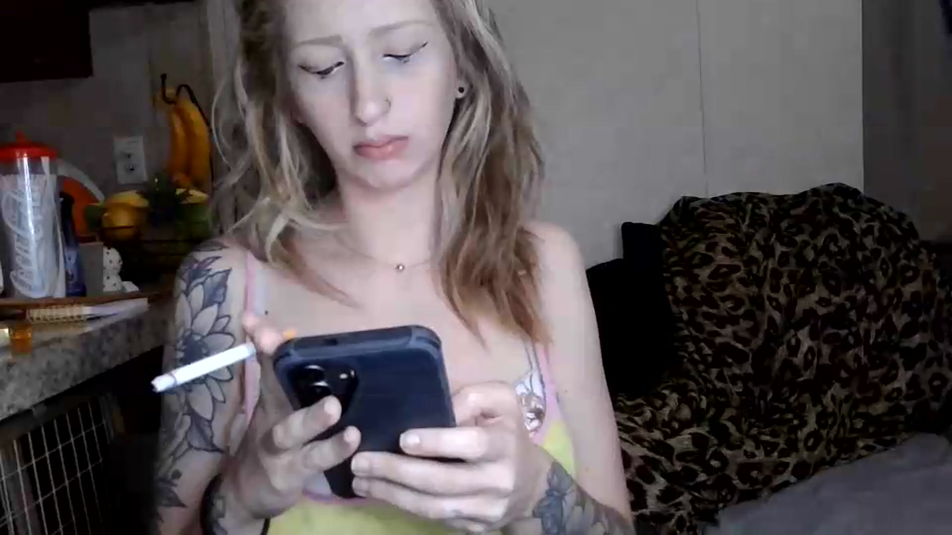 Gallery image thumbnail from Sofieyoungxxx's myfreecams stream on, 06/09/2026, 12:39 image 20 of 20