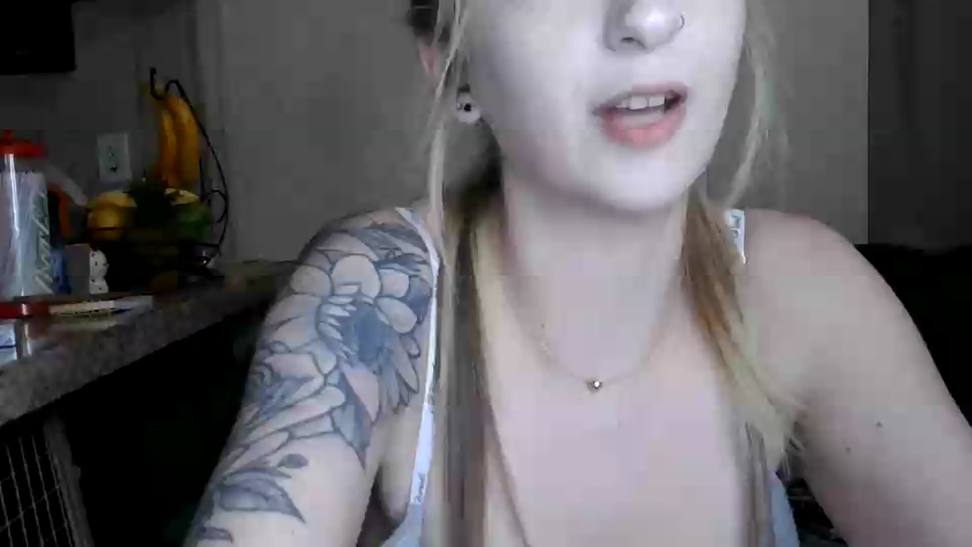 Gallery image thumbnail from Sofieyoungxxx's myfreecams stream on, 06/10/2026, 11:30 image 19 of 20