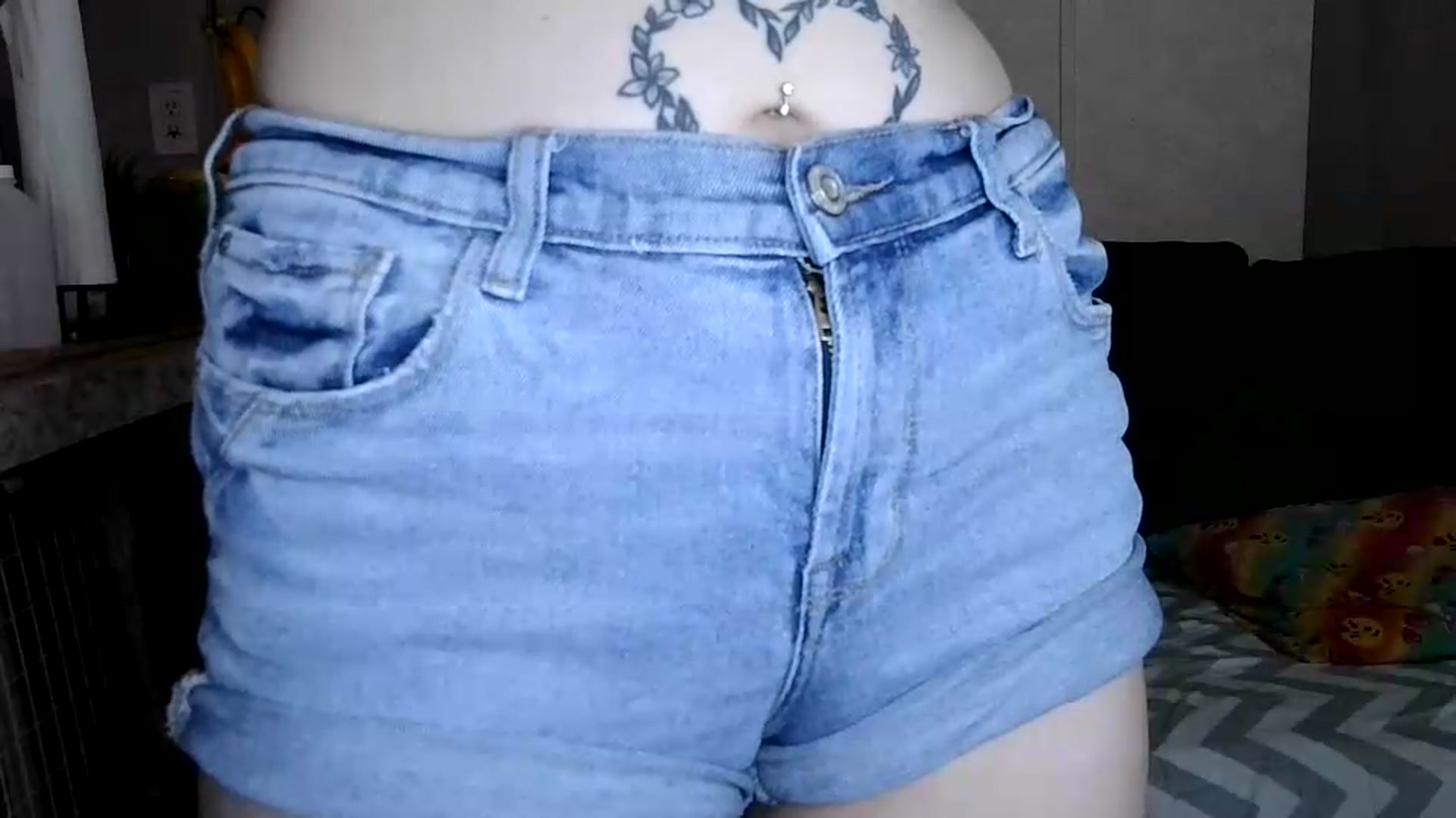 Gallery image thumbnail from Sofieyoungxxx's myfreecams stream on, 07/04/2026, 17:39 image 18 of 20