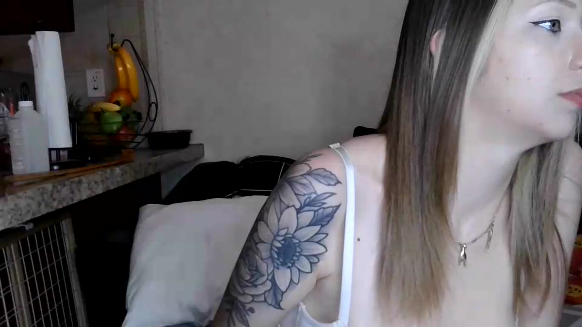 Gallery image thumbnail from Sofieyoungxxx's myfreecams stream on, 07/04/2026, 18:47 image 8 of 20