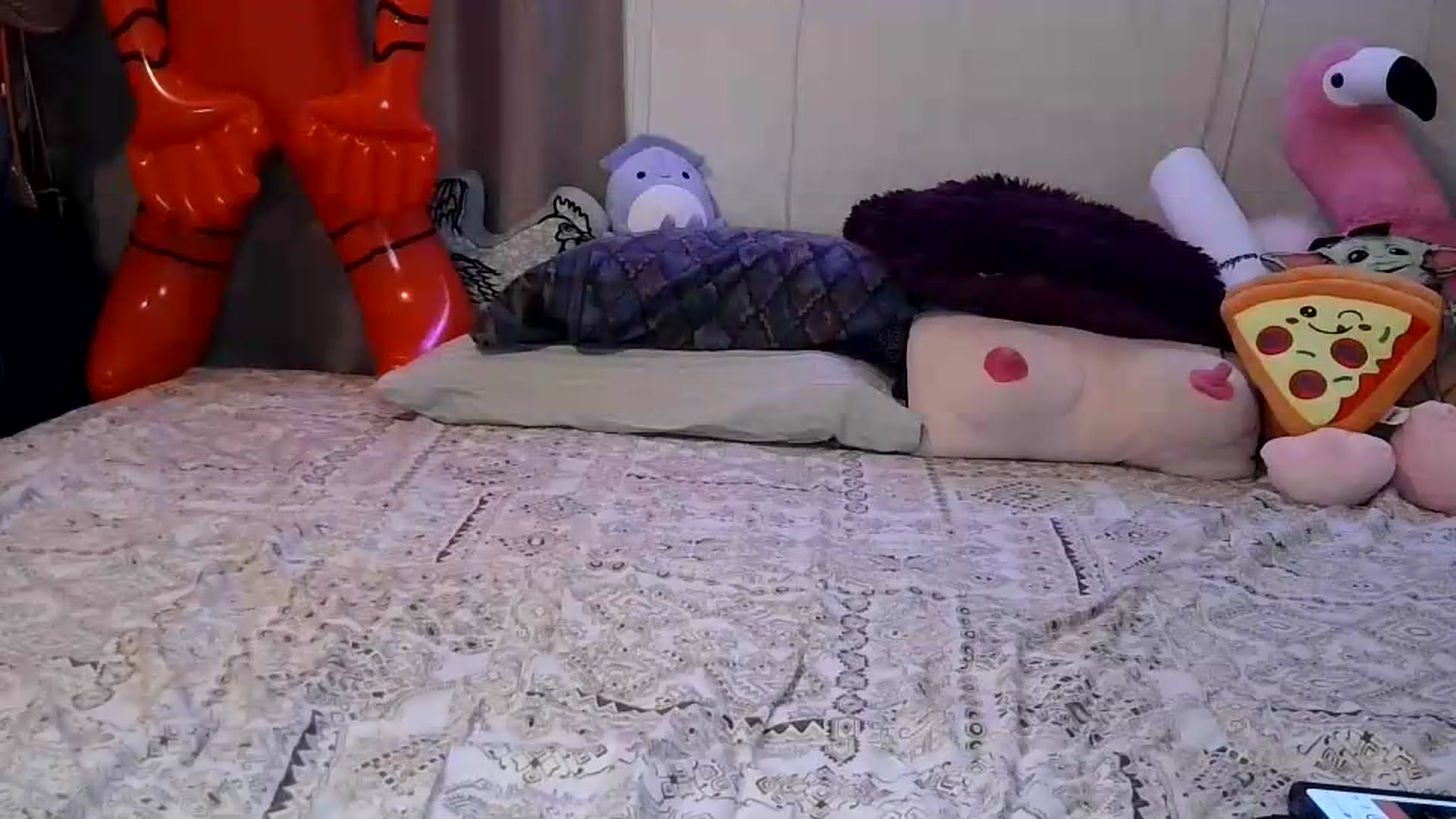 Gallery image thumbnail from Sofieyoungxxx's myfreecams stream on, 07/05/2026, 12:23 image 8 of 20