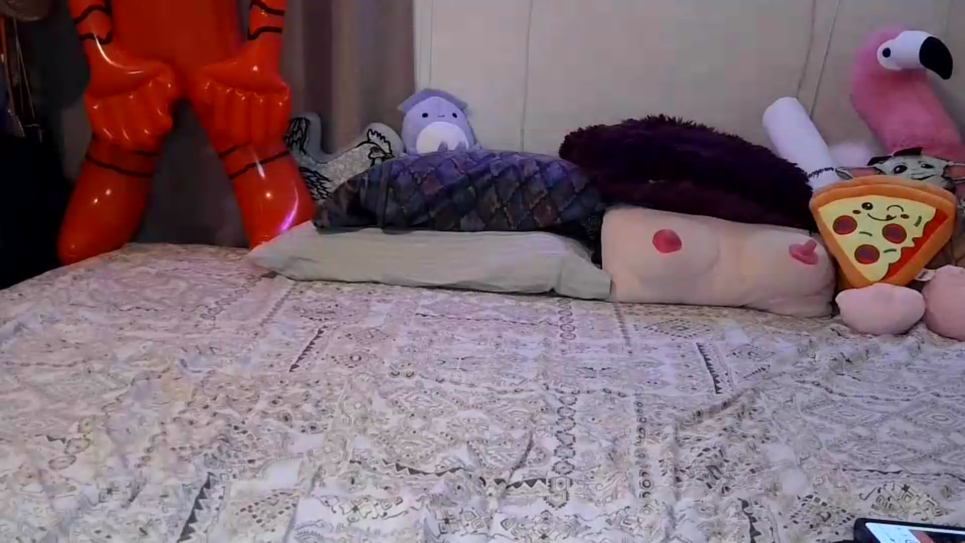 Gallery image thumbnail from Sofieyoungxxx's myfreecams stream on, 07/05/2026, 12:23 image 7 of 20