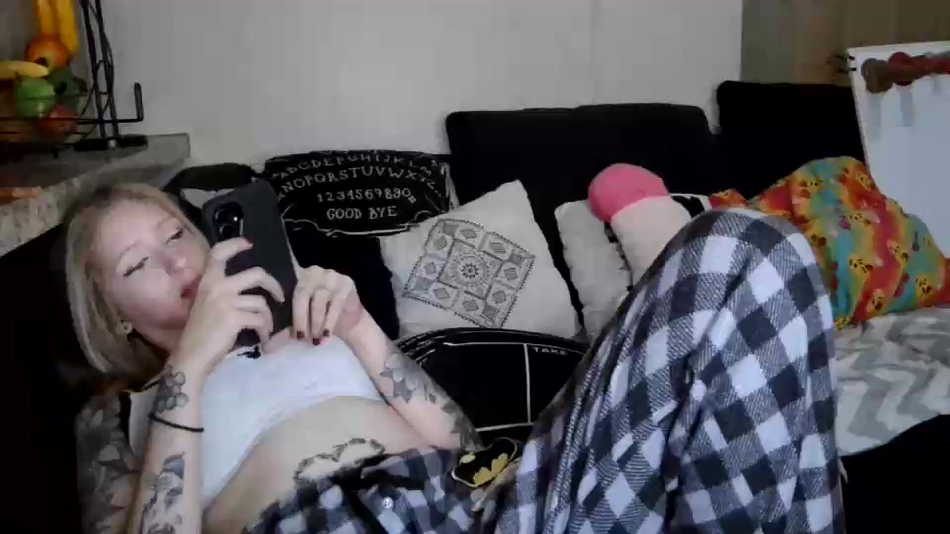 Gallery image thumbnail from Sofieyoungxxx's myfreecams stream on, 07/06/2026, 13:49 image 14 of 20
