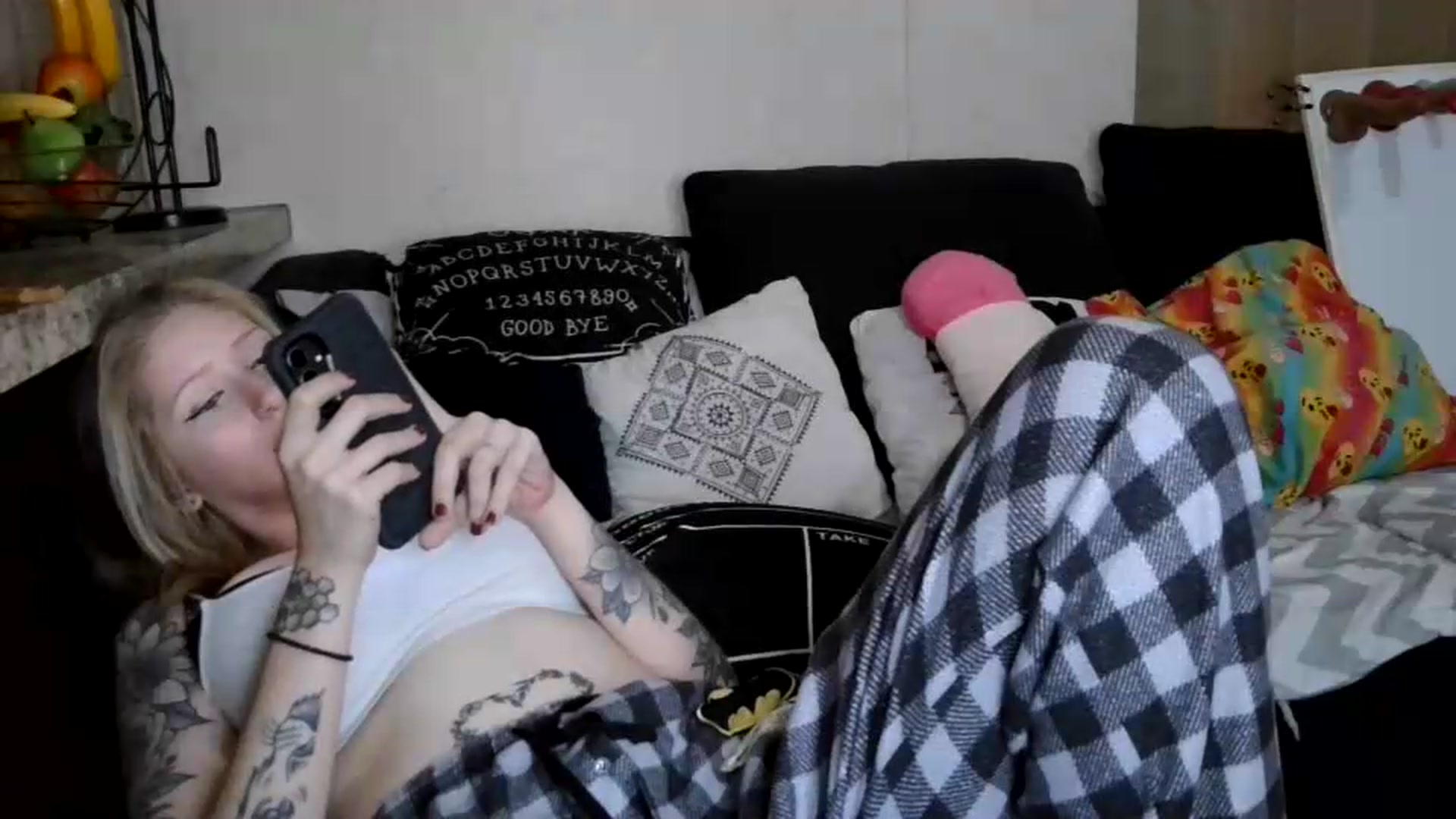 Gallery image thumbnail from Sofieyoungxxx's myfreecams stream on, 07/06/2026, 13:49 image 13 of 20