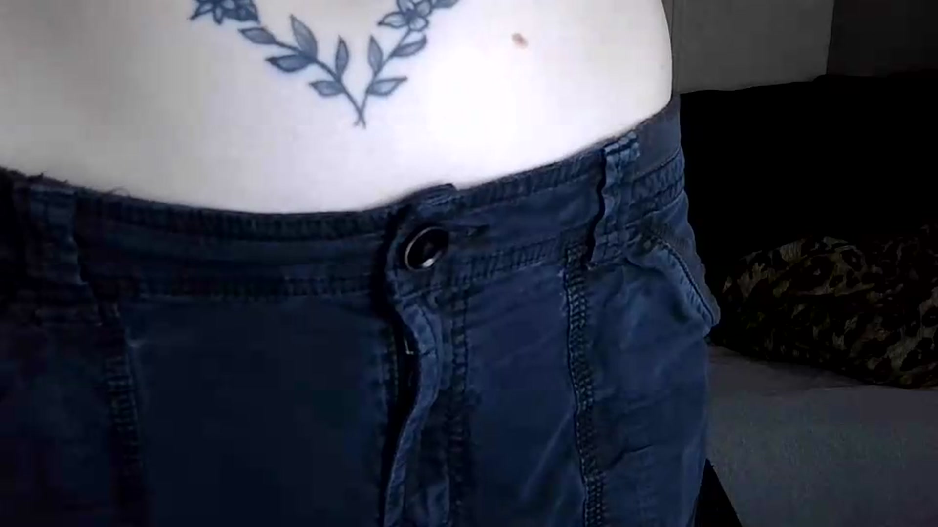 Gallery image thumbnail from Sofieyoungxxx's myfreecams stream on, 07/18/2026, 17:58 image 2 of 20