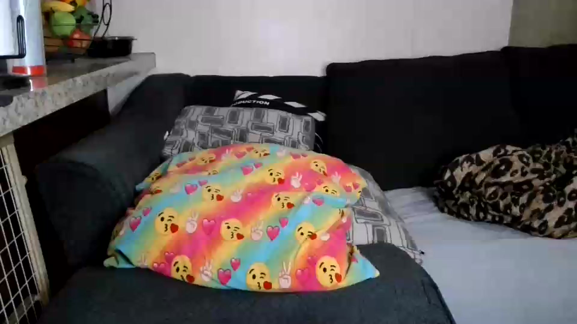 Gallery image thumbnail from Sofieyoungxxx's myfreecams stream on, 07/18/2026, 17:58 image 1 of 20