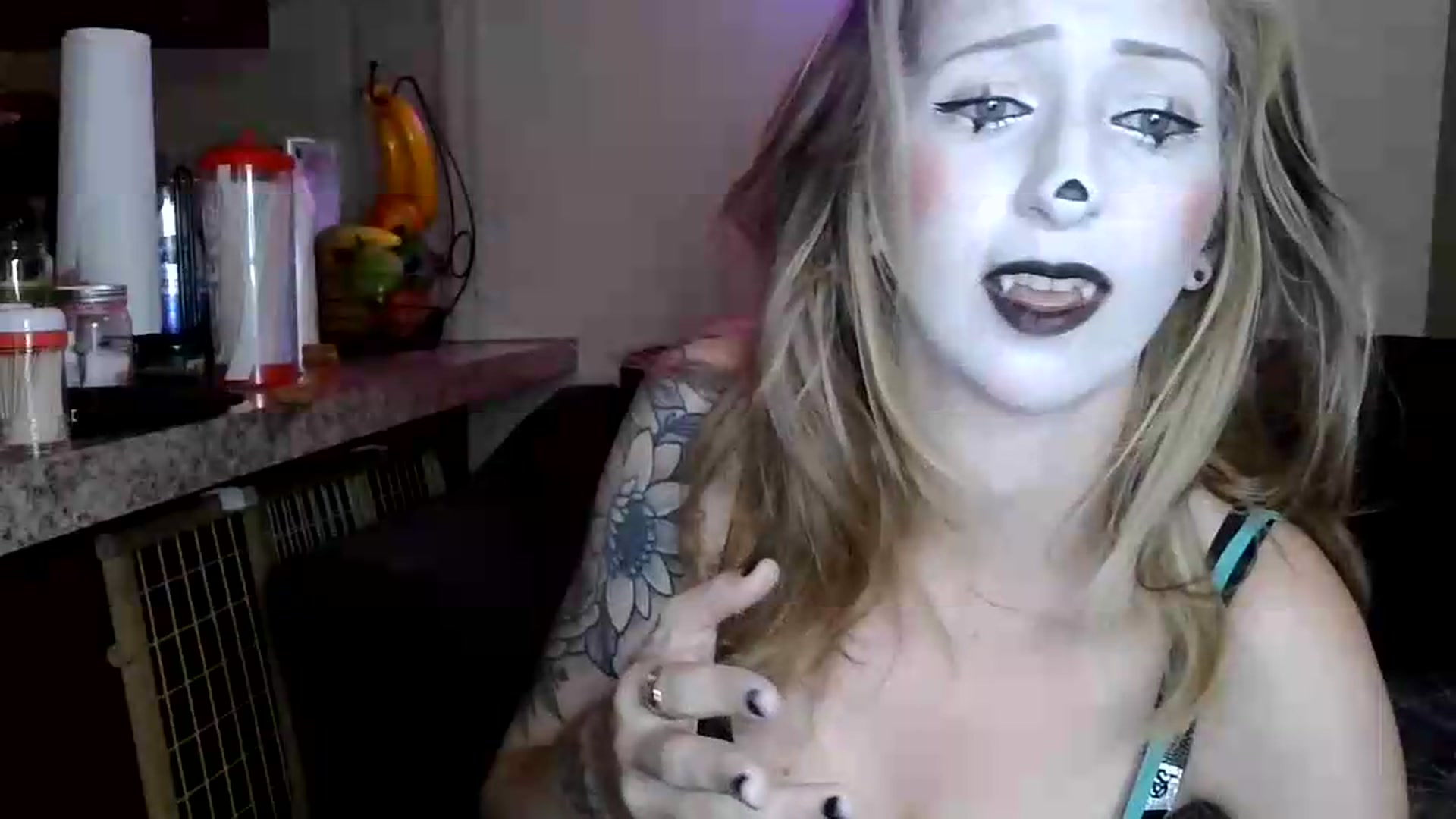 Gallery image thumbnail from Sofieyoungxxx's myfreecams stream on, 08/28/2026, 08:54 image 20 of 20