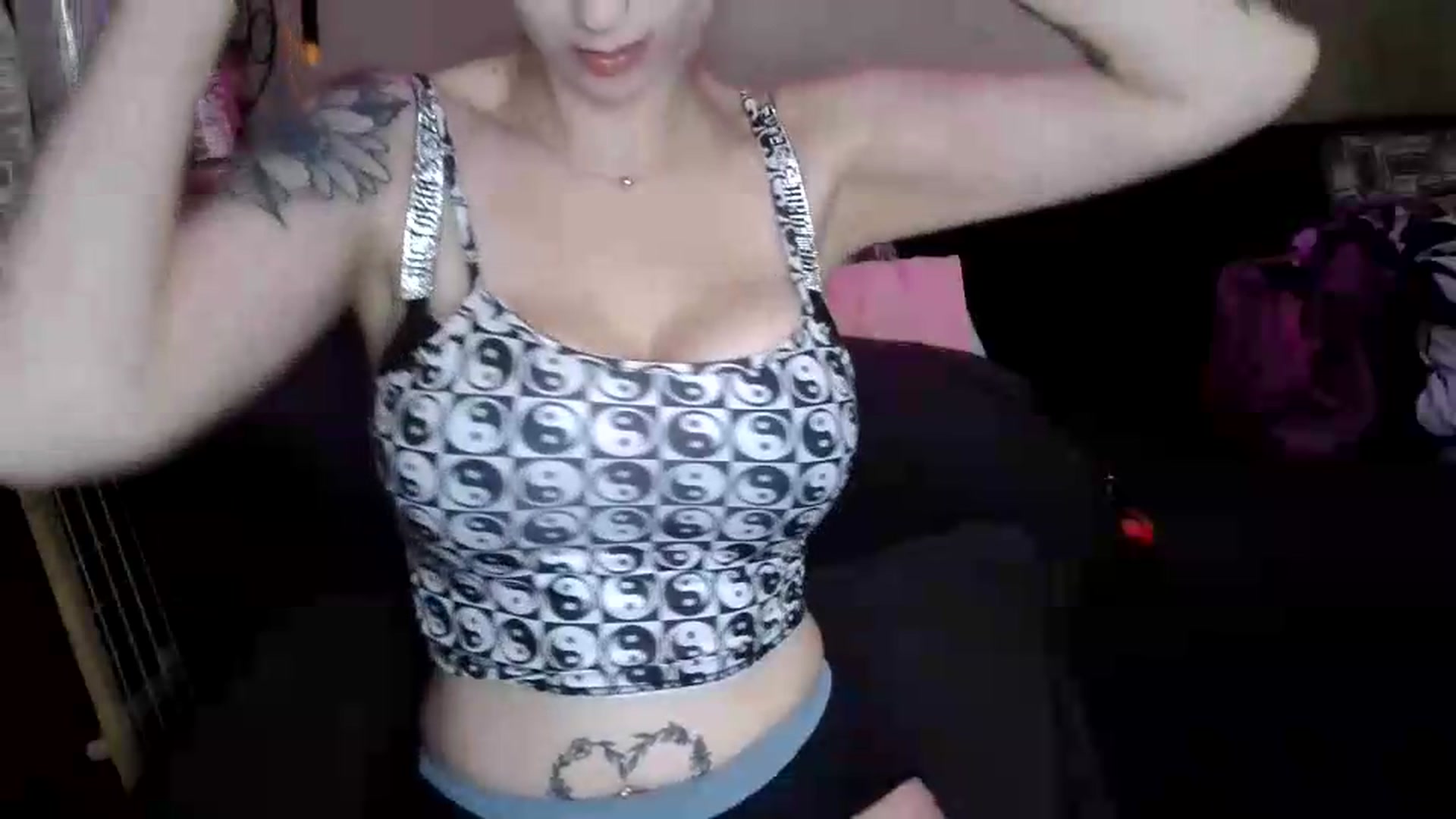 Gallery image thumbnail from Sofieyoungxxx's myfreecams stream on, 09/08/2026, 10:14 image 17 of 20