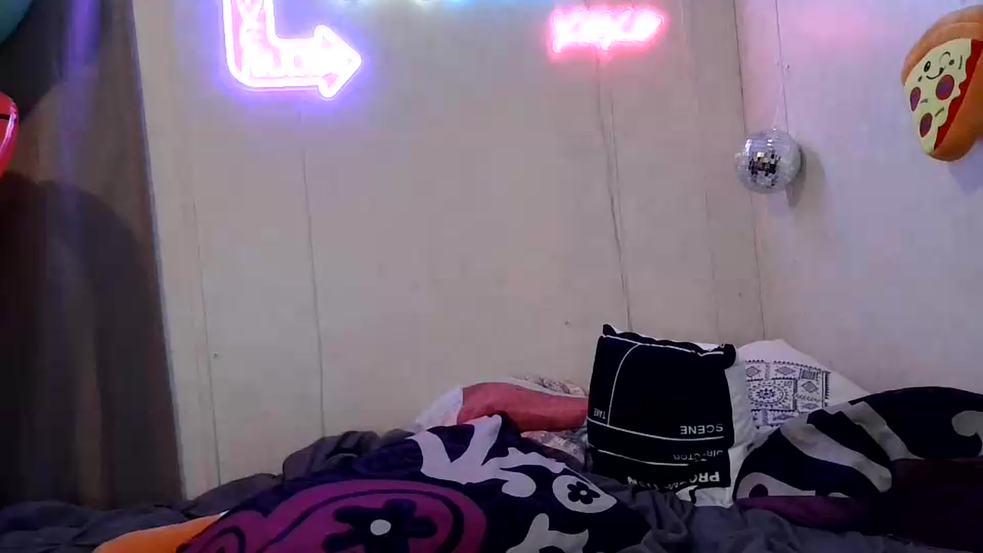 Gallery image thumbnail from Sofieyoungxxx's myfreecams stream on, 09/12/2026, 11:14 image 6 of 20