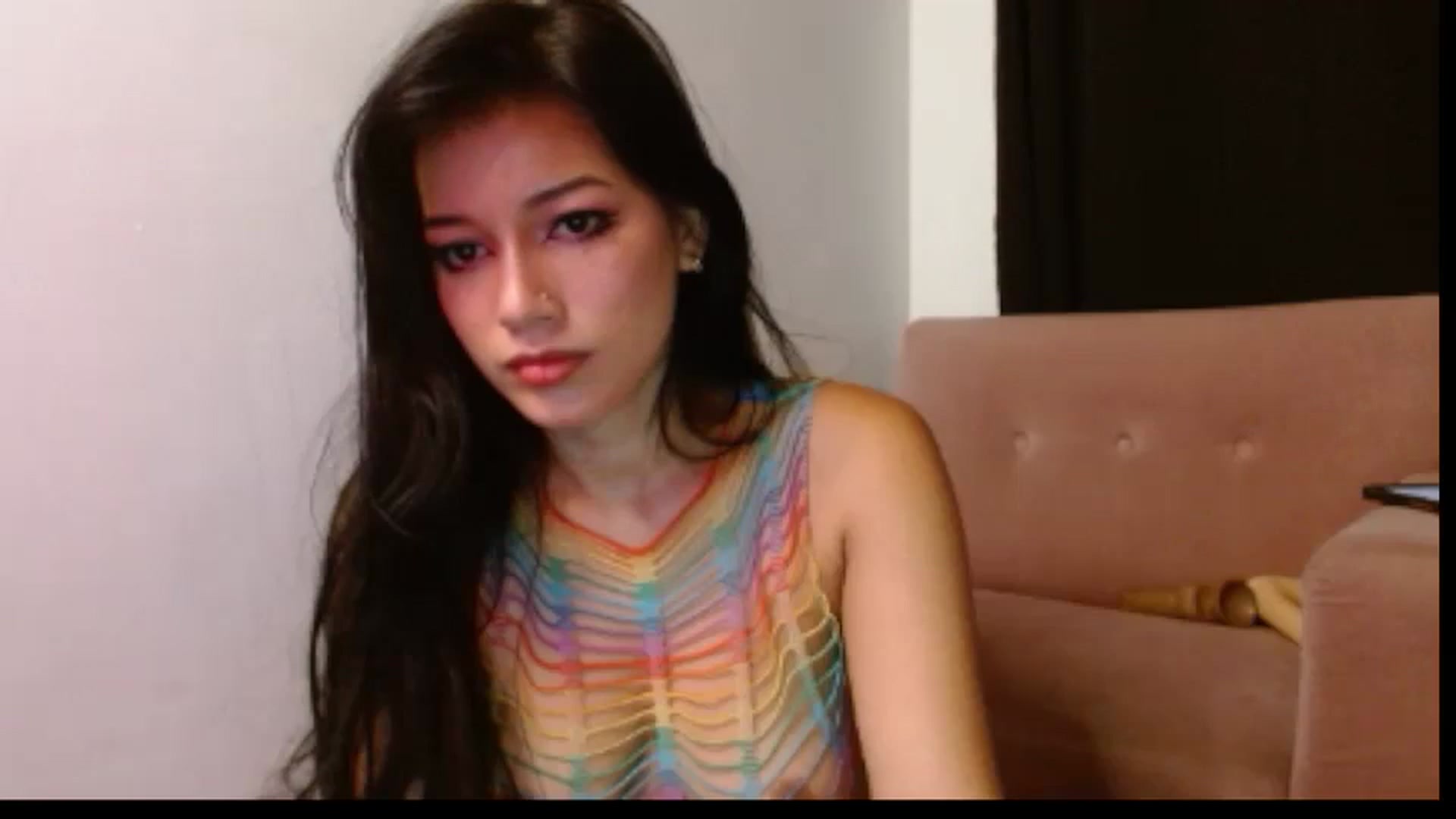 Gallery image thumbnail from Sofii_cute's myfreecams stream on, 11/05/2024, 09:41 image 6 of 20