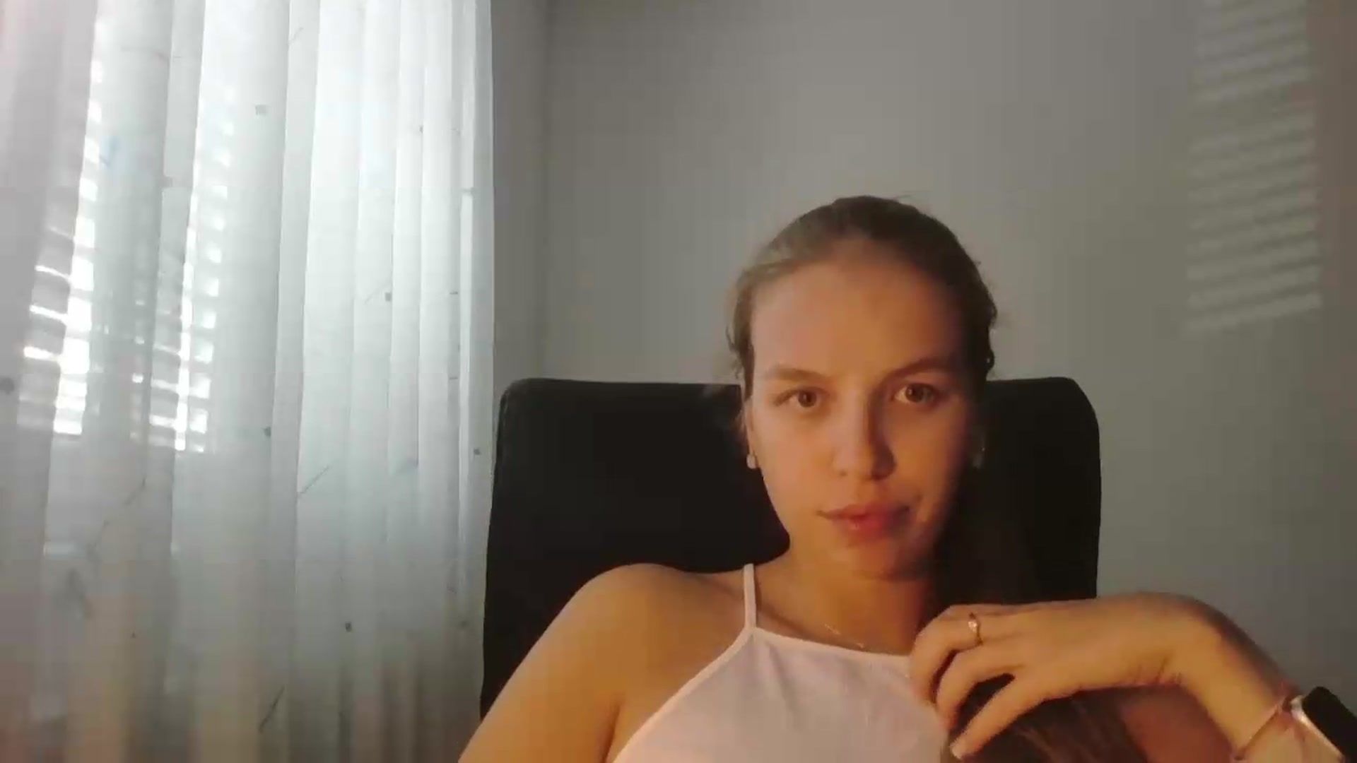 Gallery image thumbnail from Sofinka354's myfreecams stream on, 06/11/2026, 09:55 image 2 of 20
