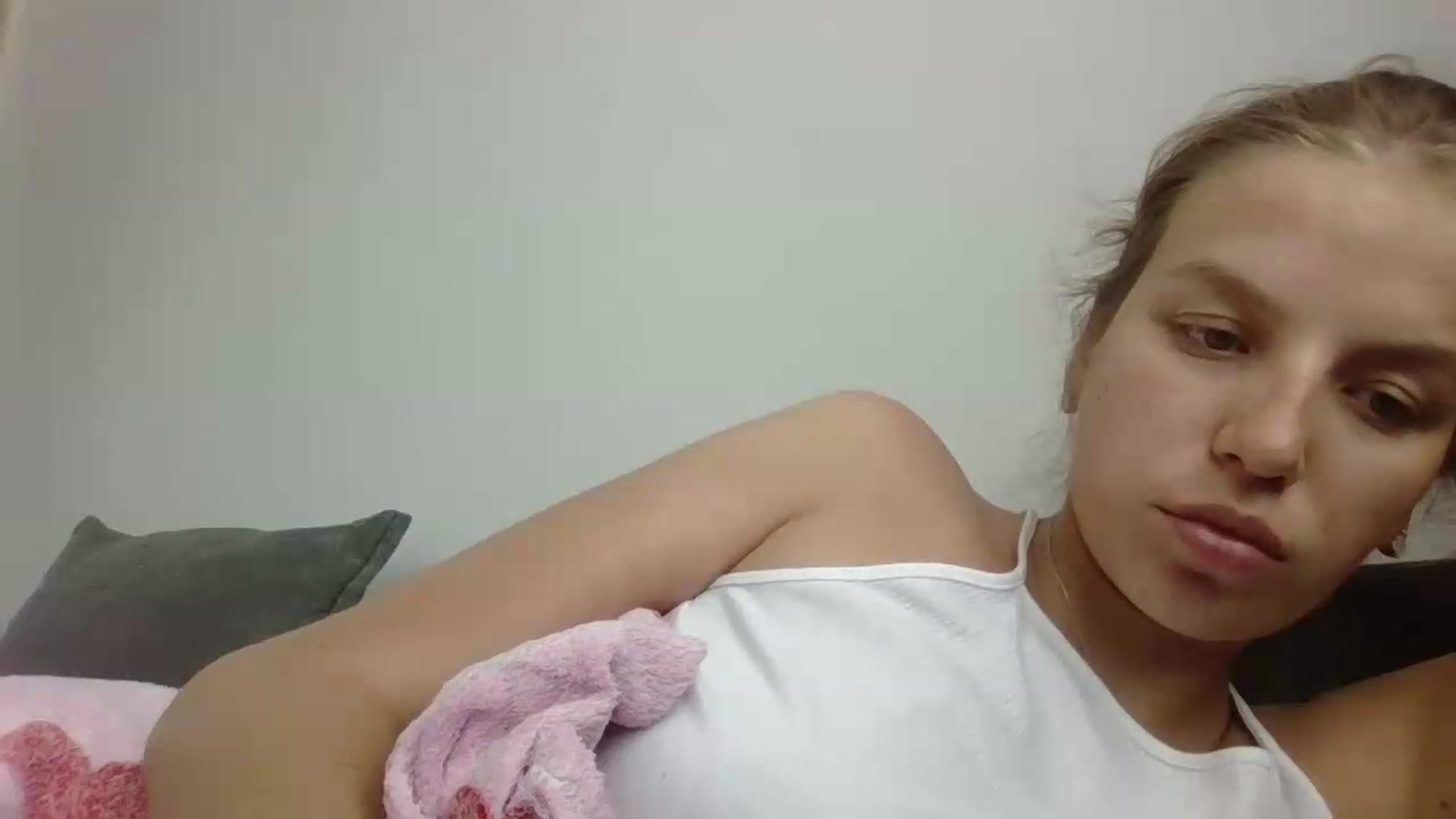 Gallery image thumbnail from Sofinka354's myfreecams stream on, 06/11/2026, 13:17 image 13 of 20