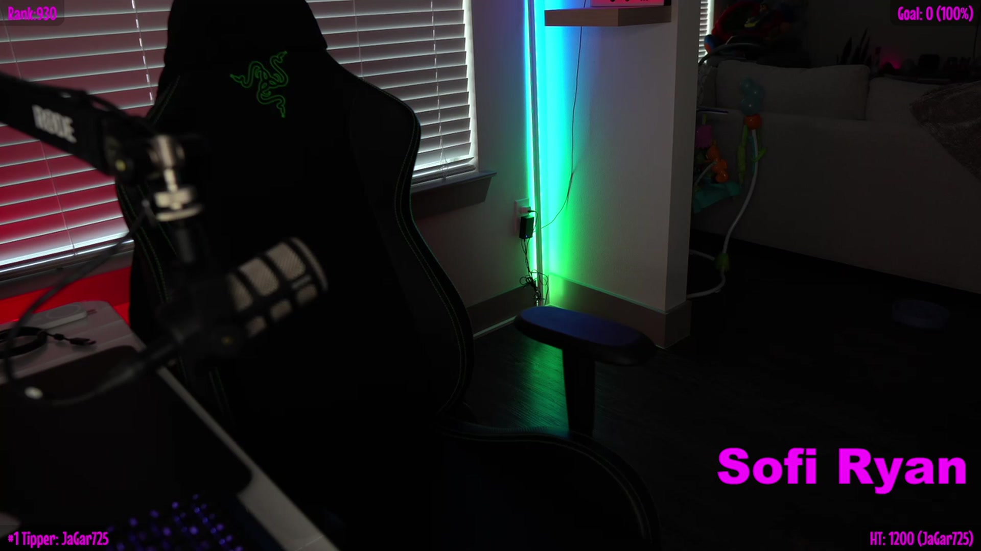 Gallery image thumbnail from Sofiryanxoxo's myfreecams stream on, 03/10/2024, 24:43 image 2 of 20