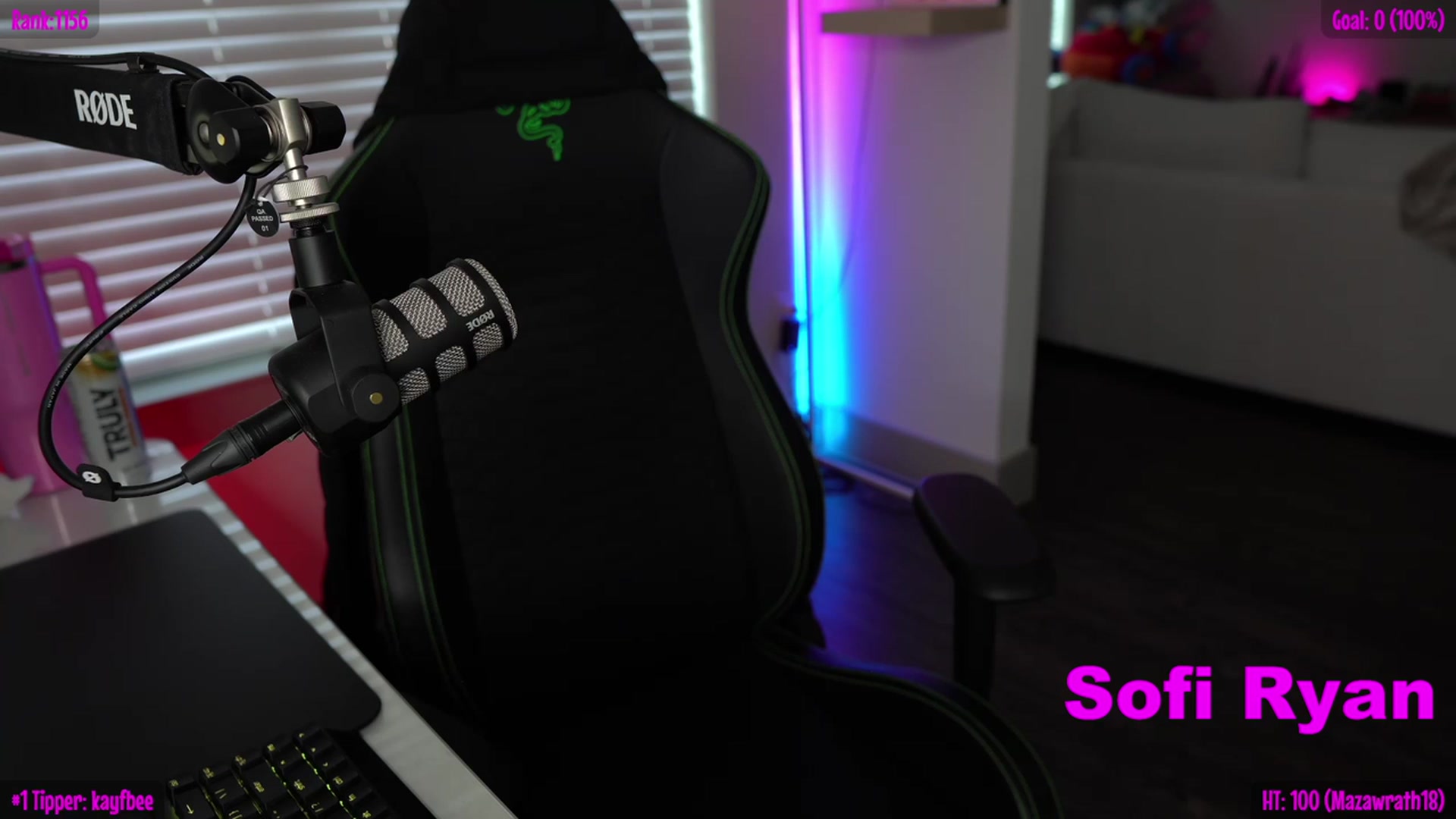 Gallery image thumbnail from Sofiryanxoxo's myfreecams stream on, 03/12/2024, 23:43 image 16 of 20