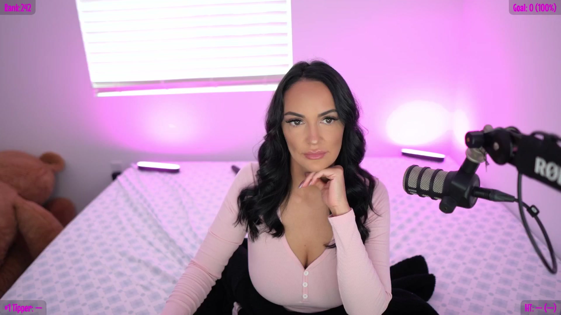 Gallery image thumbnail from Sofiryanxoxo's myfreecams stream on, 02/16/2026, 21:52 image 1 of 20