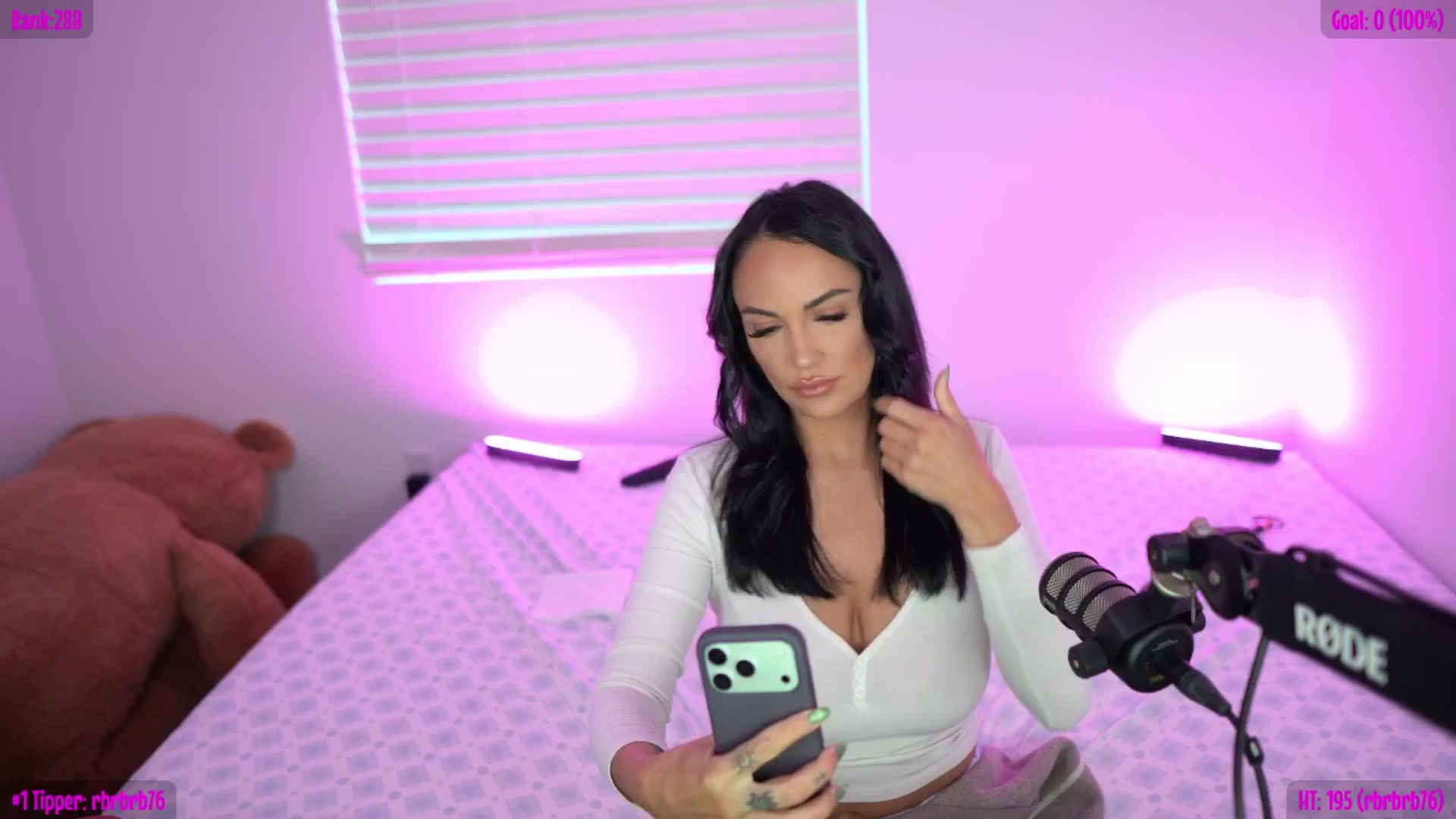 Gallery image thumbnail from Sofiryanxoxo's myfreecams stream on, 02/21/2026, 03:12 image 7 of 20