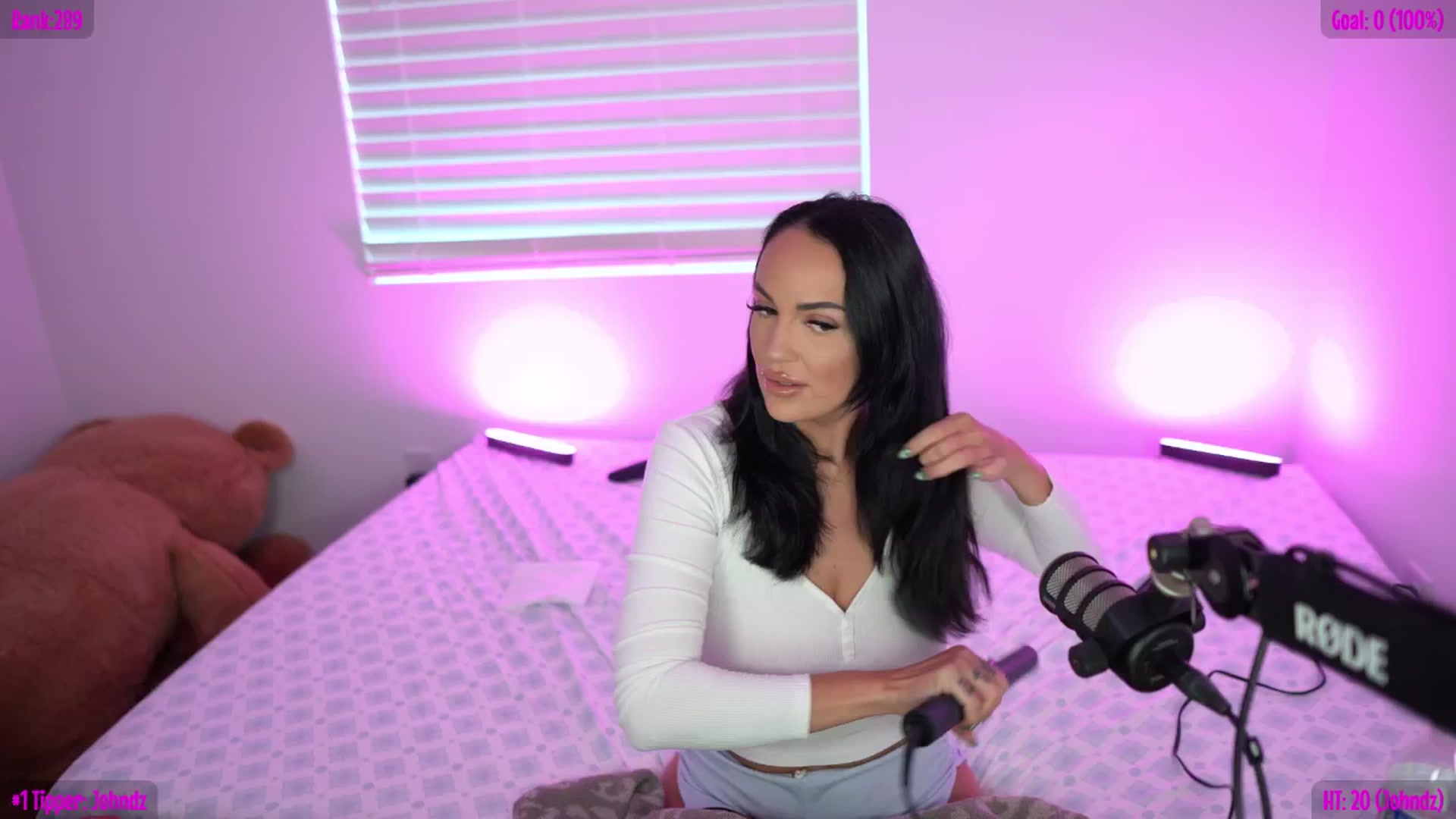 Gallery image thumbnail from Sofiryanxoxo's myfreecams stream on, 02/21/2026, 03:12 image 4 of 20