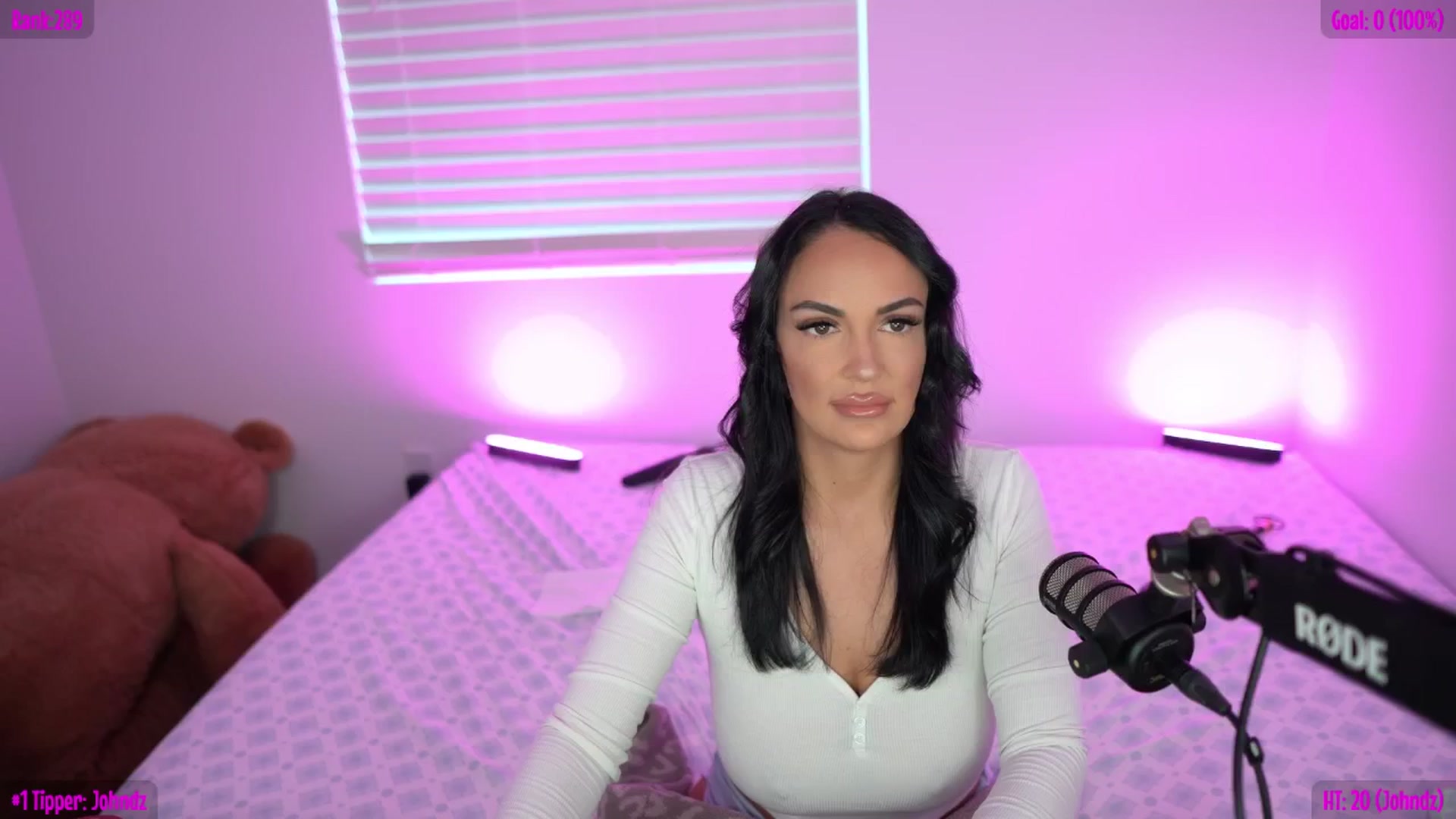 Gallery image thumbnail from Sofiryanxoxo's myfreecams stream on, 02/21/2026, 03:12 image 5 of 20