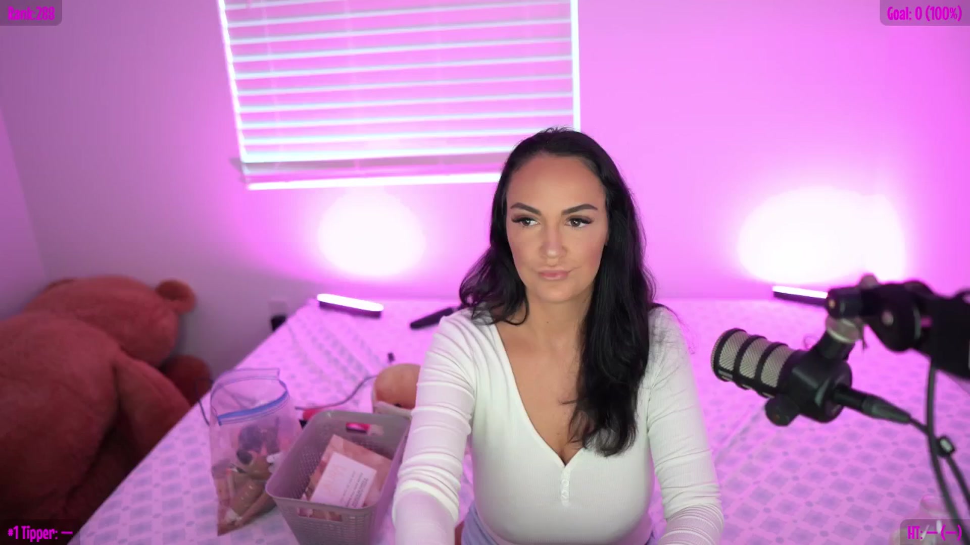 Gallery image thumbnail from Sofiryanxoxo's myfreecams stream on, 02/21/2026, 03:12 image 3 of 20