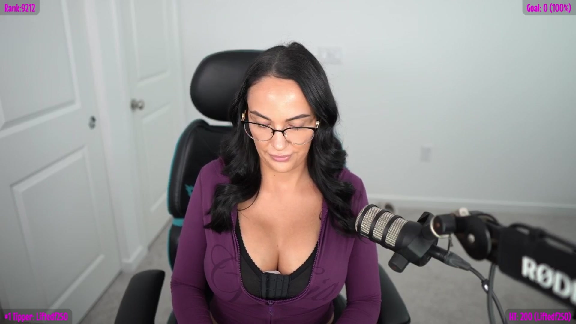 Gallery image thumbnail from Sofiryanxoxo's myfreecams stream on, 04/18/2026, 20:53 image 7 of 20