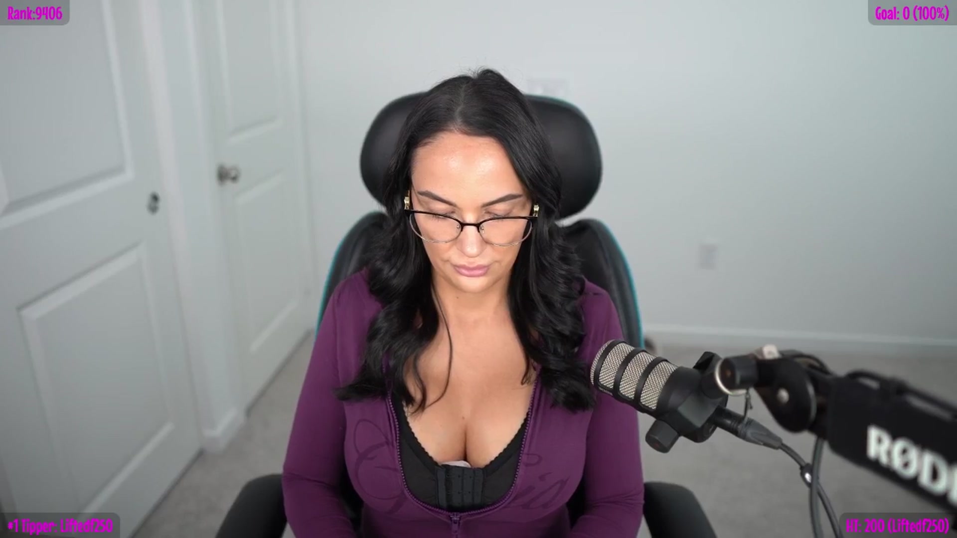 Gallery image thumbnail from Sofiryanxoxo's myfreecams stream on, 04/18/2026, 20:53 image 4 of 20