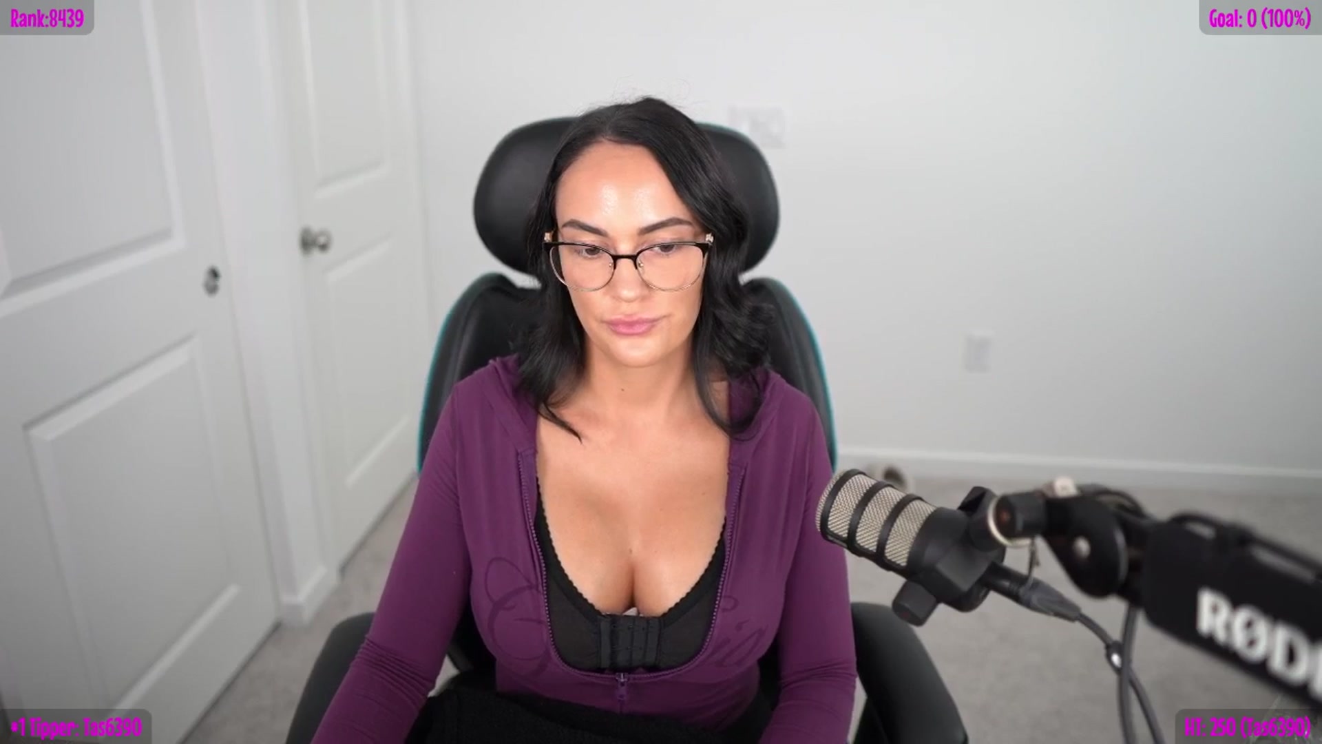 Gallery image thumbnail from Sofiryanxoxo's myfreecams stream on, 04/18/2026, 20:53 image 16 of 20