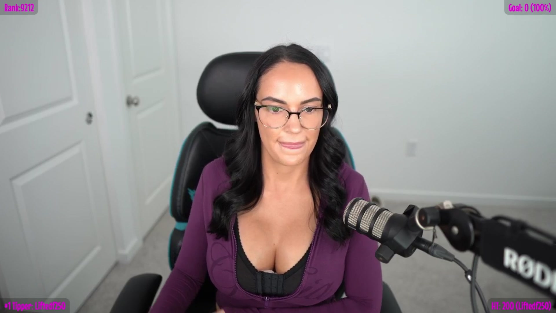 Gallery image thumbnail from Sofiryanxoxo's myfreecams stream on, 04/18/2026, 20:53 image 8 of 20