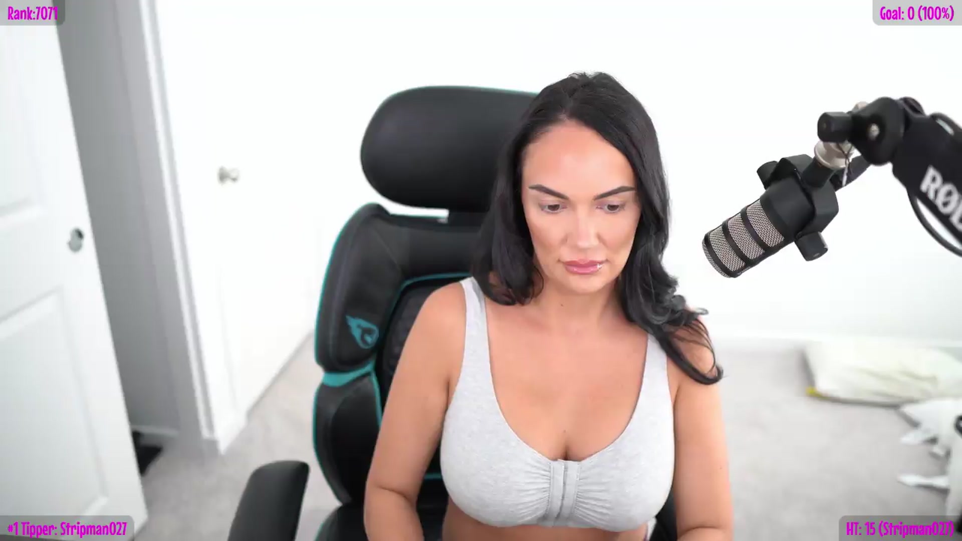 Gallery image thumbnail from Sofiryanxoxo's myfreecams stream on, 04/24/2026, 23:27 image 11 of 20