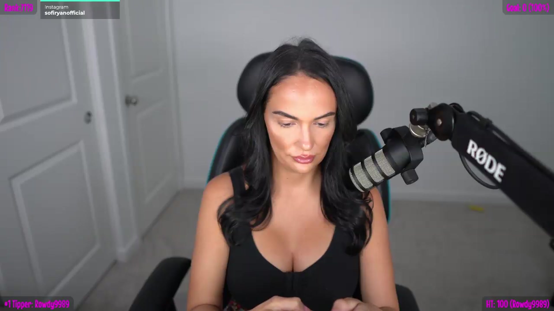Gallery image thumbnail from Sofiryanxoxo's myfreecams stream on, 04/26/2026, 24:41 image 10 of 20