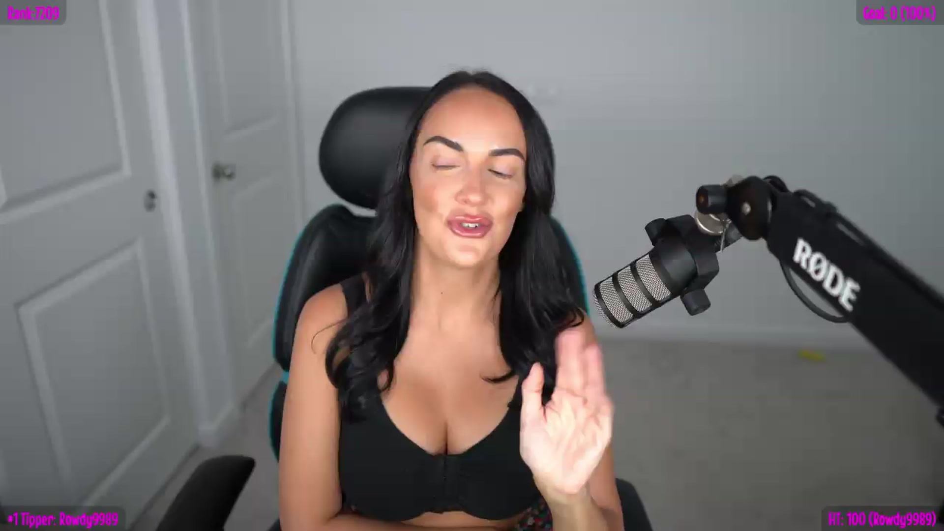 Gallery image thumbnail from Sofiryanxoxo's myfreecams stream on, 04/26/2026, 24:41 image 1 of 20