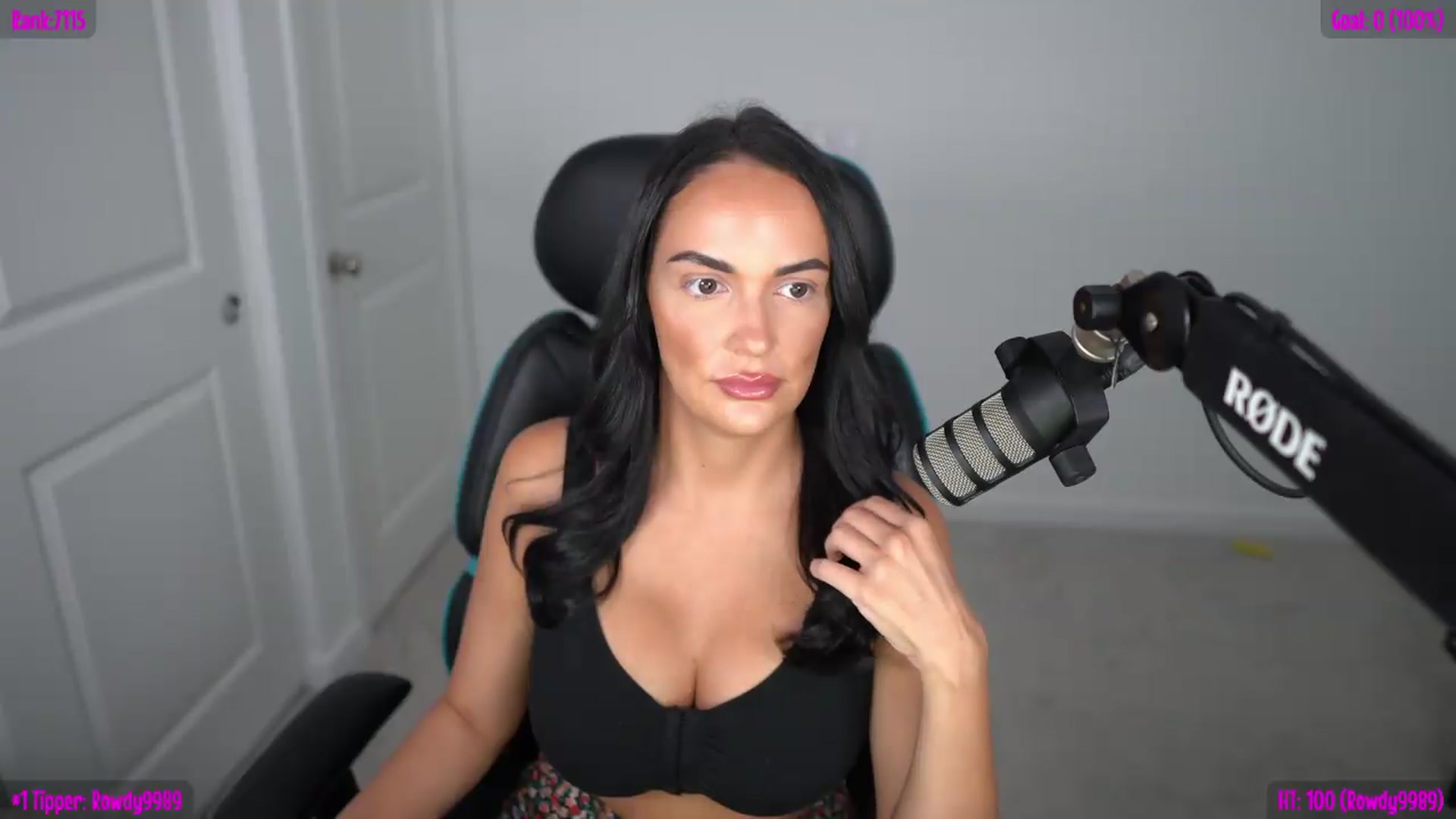 Gallery image thumbnail from Sofiryanxoxo's myfreecams stream on, 04/26/2026, 24:41 image 2 of 20