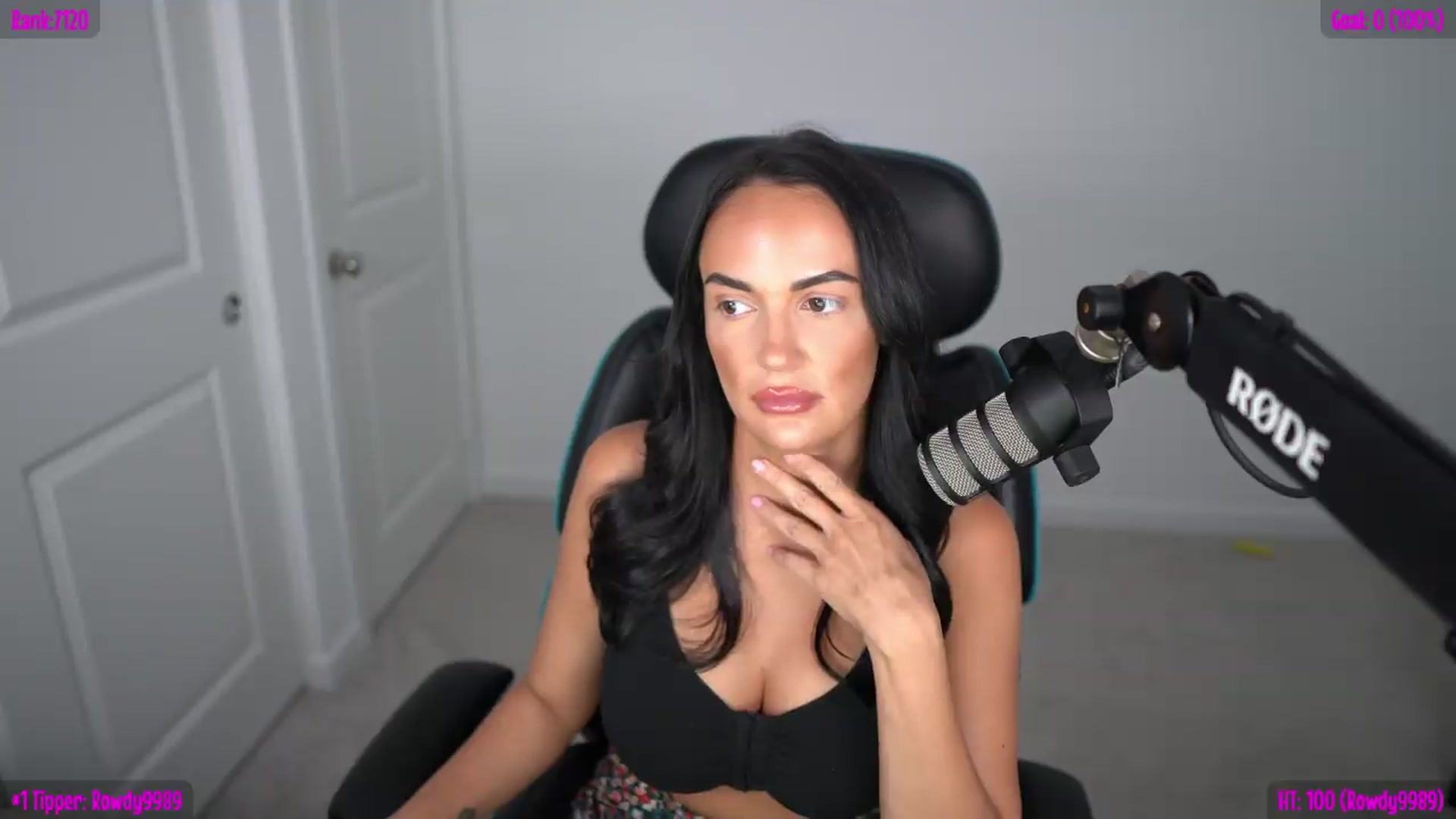 Gallery image thumbnail from Sofiryanxoxo's myfreecams stream on, 04/26/2026, 24:41 image 18 of 20