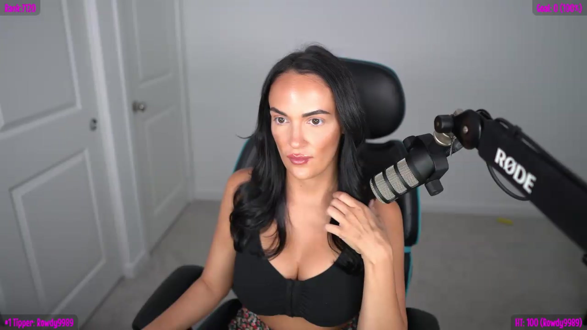 Gallery image thumbnail from Sofiryanxoxo's myfreecams stream on, 04/26/2026, 24:41 image 17 of 20
