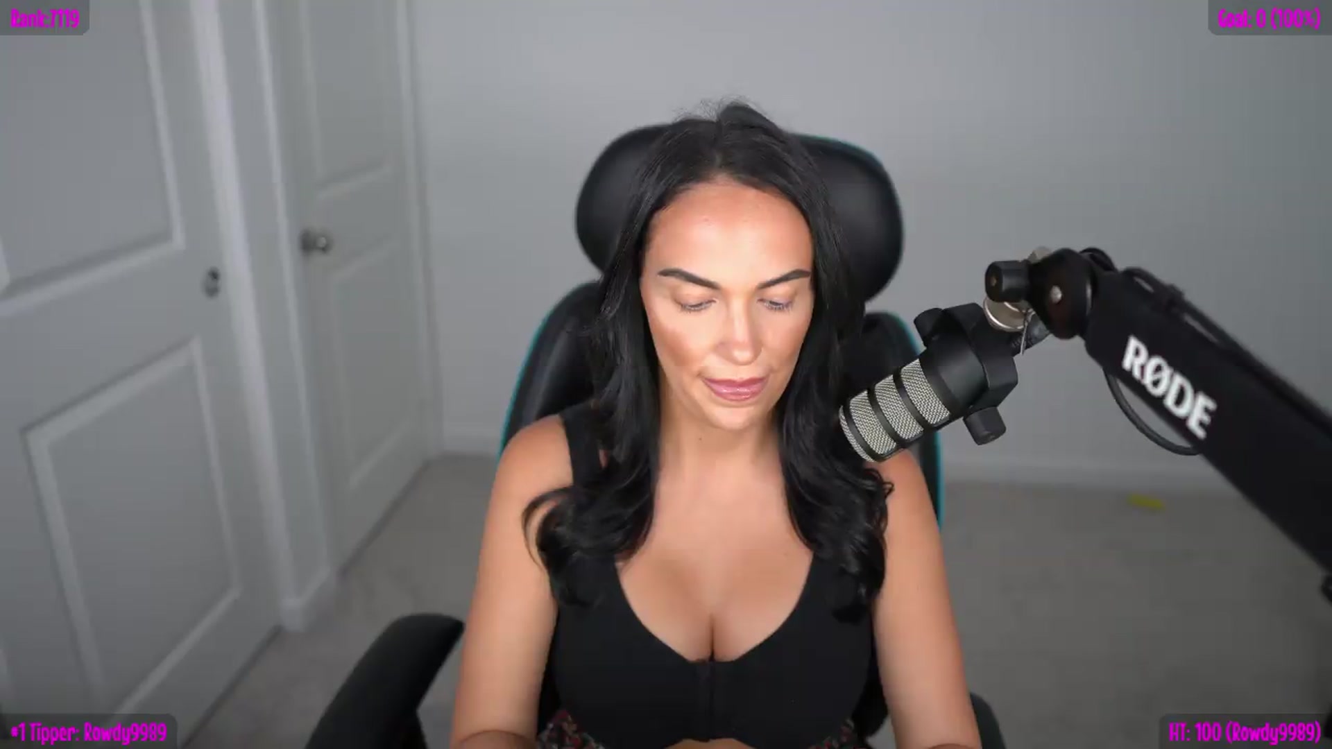 Gallery image thumbnail from Sofiryanxoxo's myfreecams stream on, 04/26/2026, 24:41 image 11 of 20