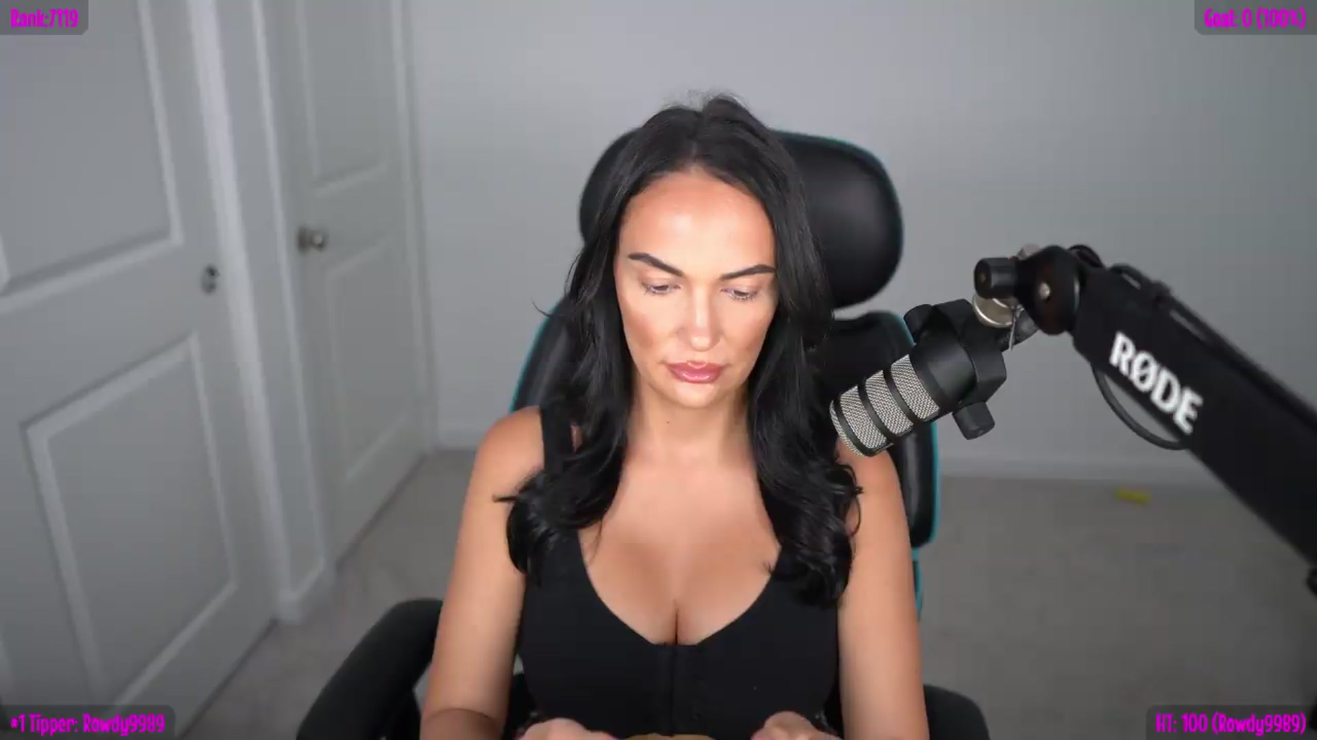 Gallery image thumbnail from Sofiryanxoxo's myfreecams stream on, 04/26/2026, 24:41 image 12 of 20
