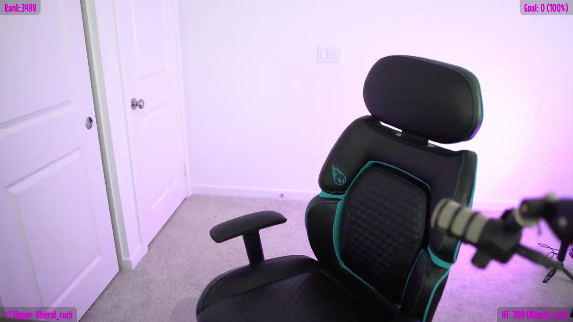 Gallery image thumbnail from Sofiryanxoxo's myfreecams stream on, 06/05/2026, 01:37 image 9 of 20