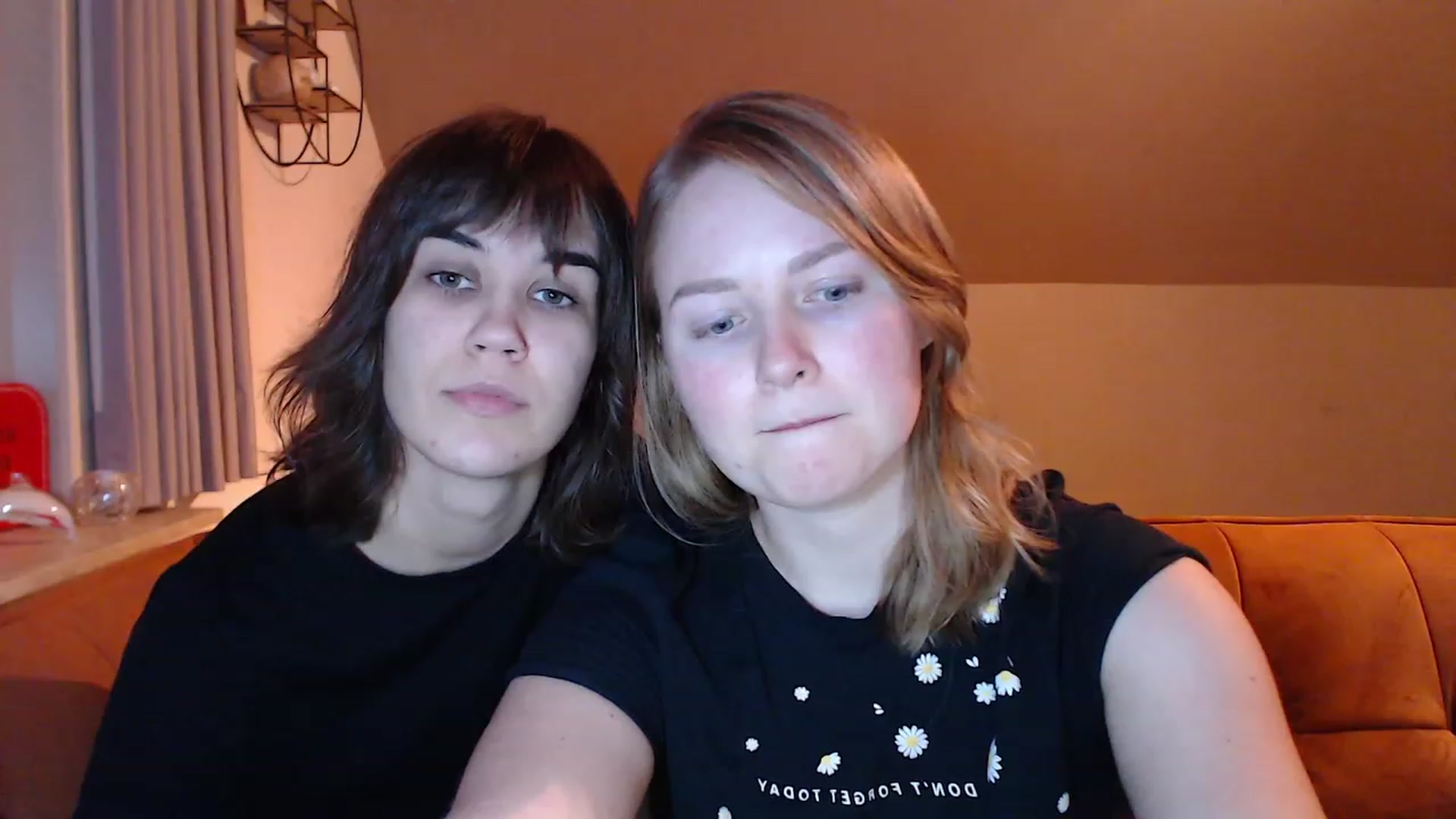 Gallery image thumbnail from SoftArt's myfreecams stream on, 01/26/2024, 20:18 image 5 of 20