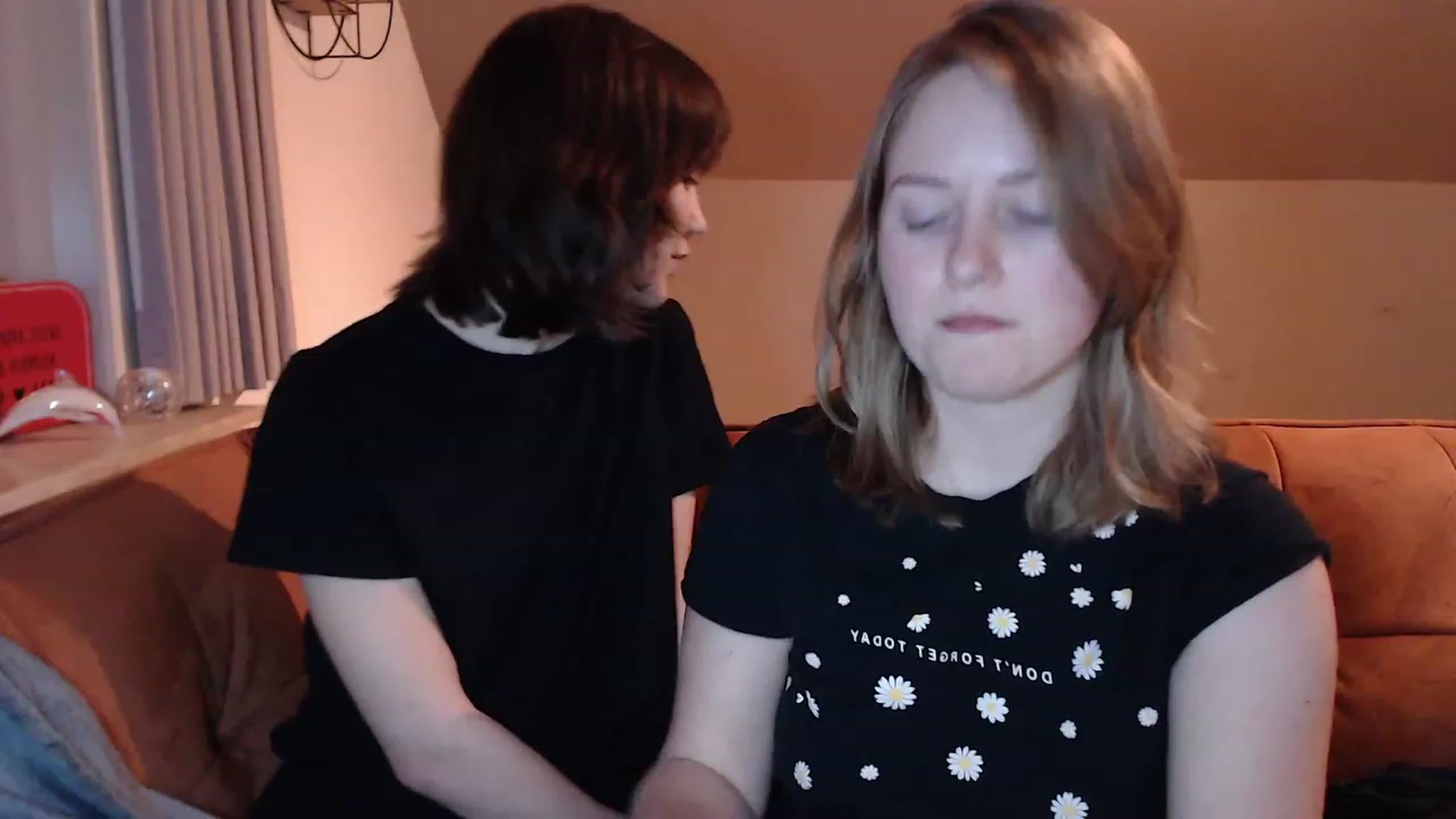 Gallery image thumbnail from SoftArt's myfreecams stream on, 01/26/2024, 20:18 image 11 of 20