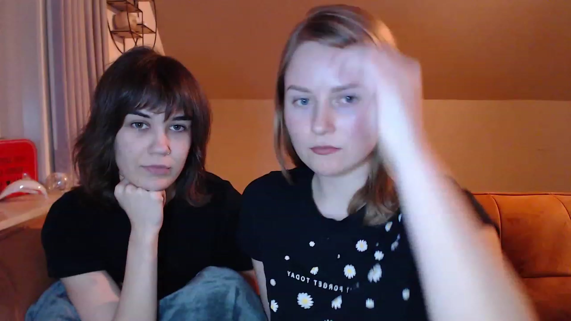 Gallery image thumbnail from SoftArt's myfreecams stream on, 01/26/2024, 21:13 image 5 of 20