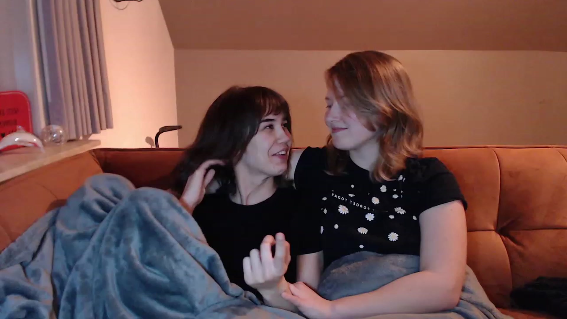 Gallery image thumbnail from SoftArt's myfreecams stream on, 01/26/2024, 21:13 image 4 of 20