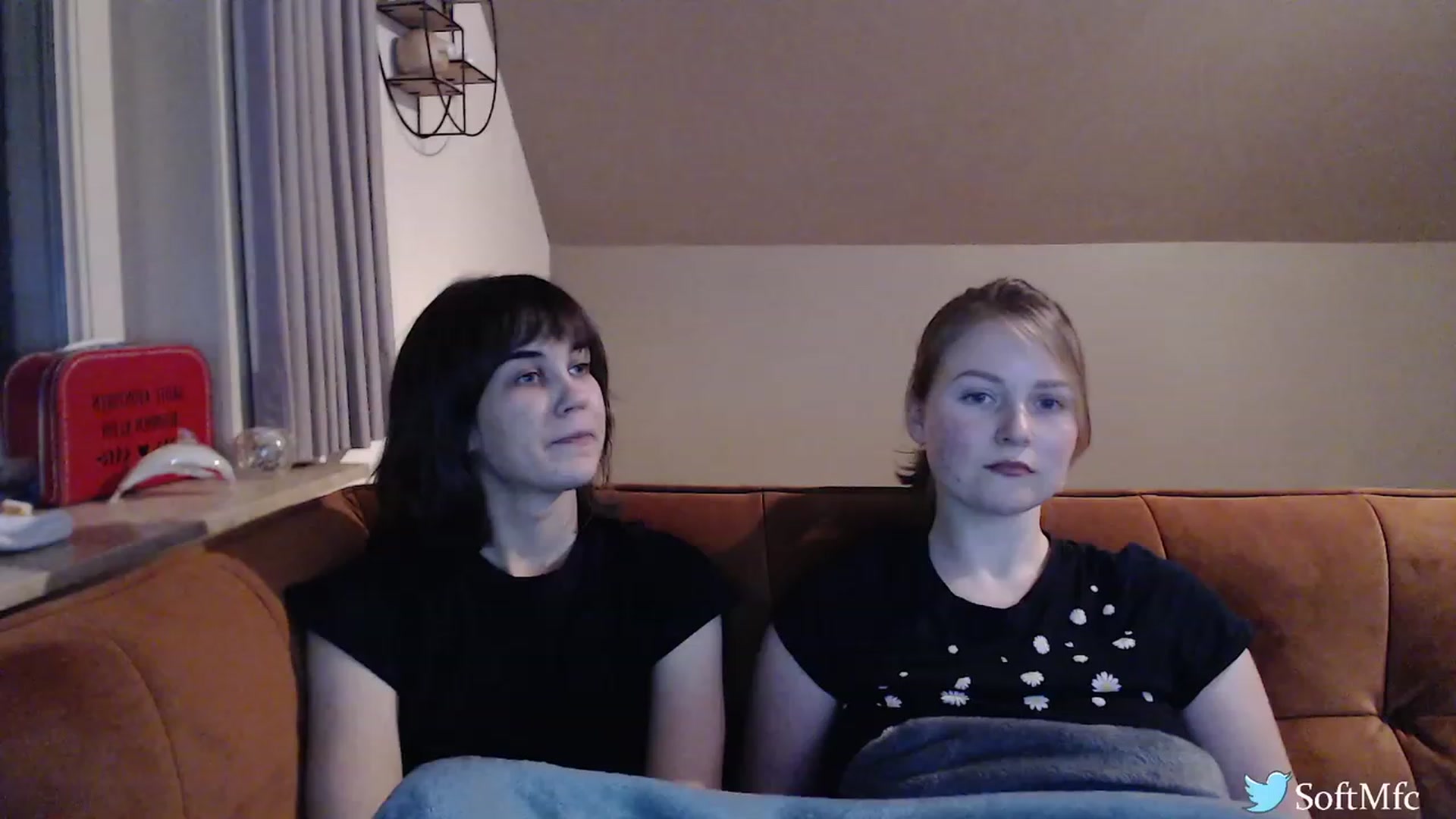Gallery image thumbnail from SoftArt's myfreecams stream on, 01/26/2024, 22:15 image 16 of 20