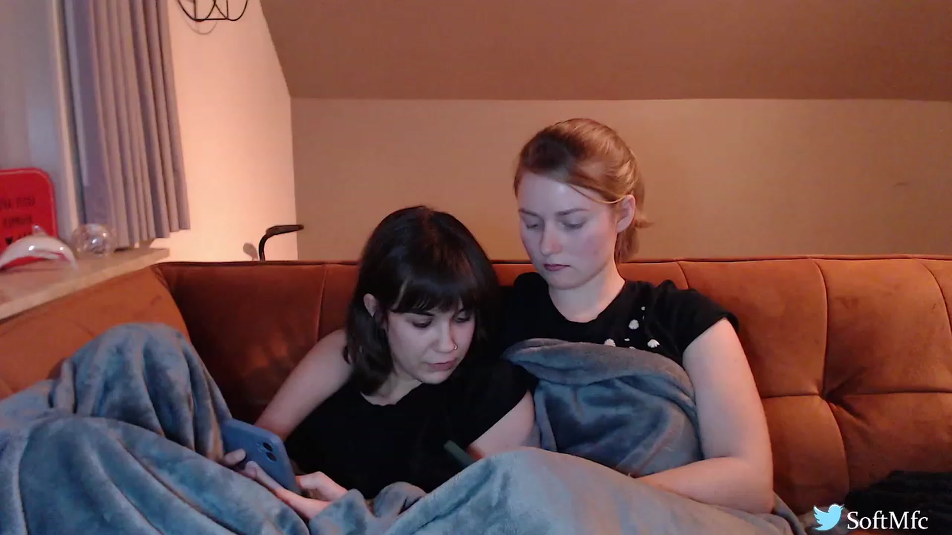 Gallery image thumbnail from SoftArt's myfreecams stream on, 01/26/2024, 22:15 image 4 of 20