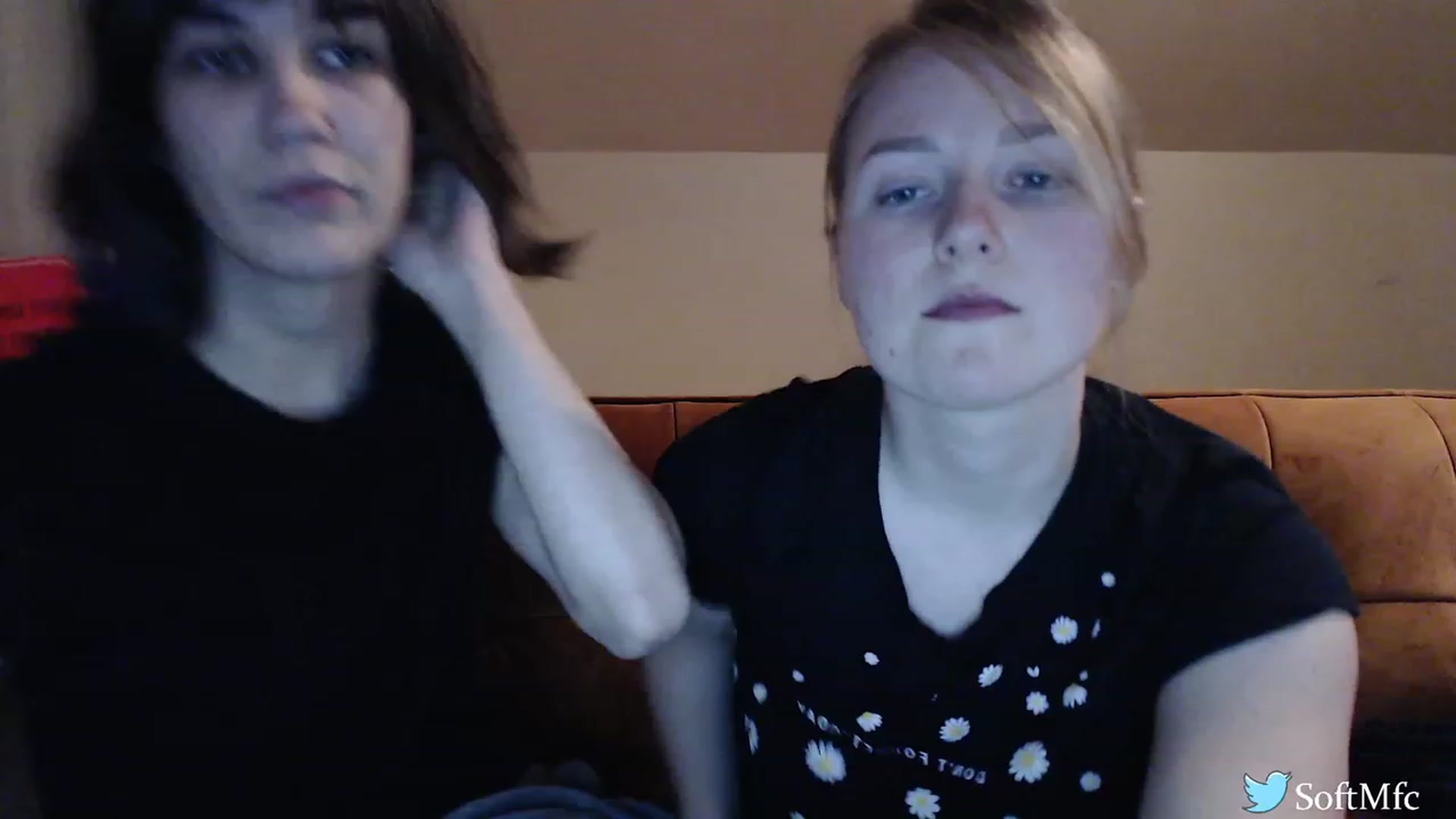 Gallery image thumbnail from SoftArt's myfreecams stream on, 01/26/2024, 22:15 image 14 of 20