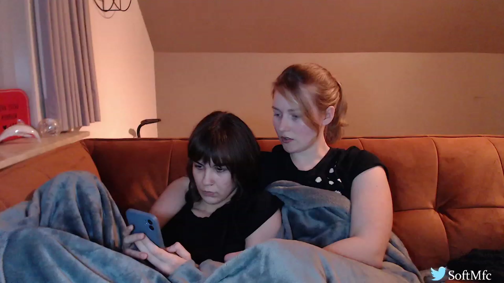 Gallery image thumbnail from SoftArt's myfreecams stream on, 01/26/2024, 22:15 image 6 of 20