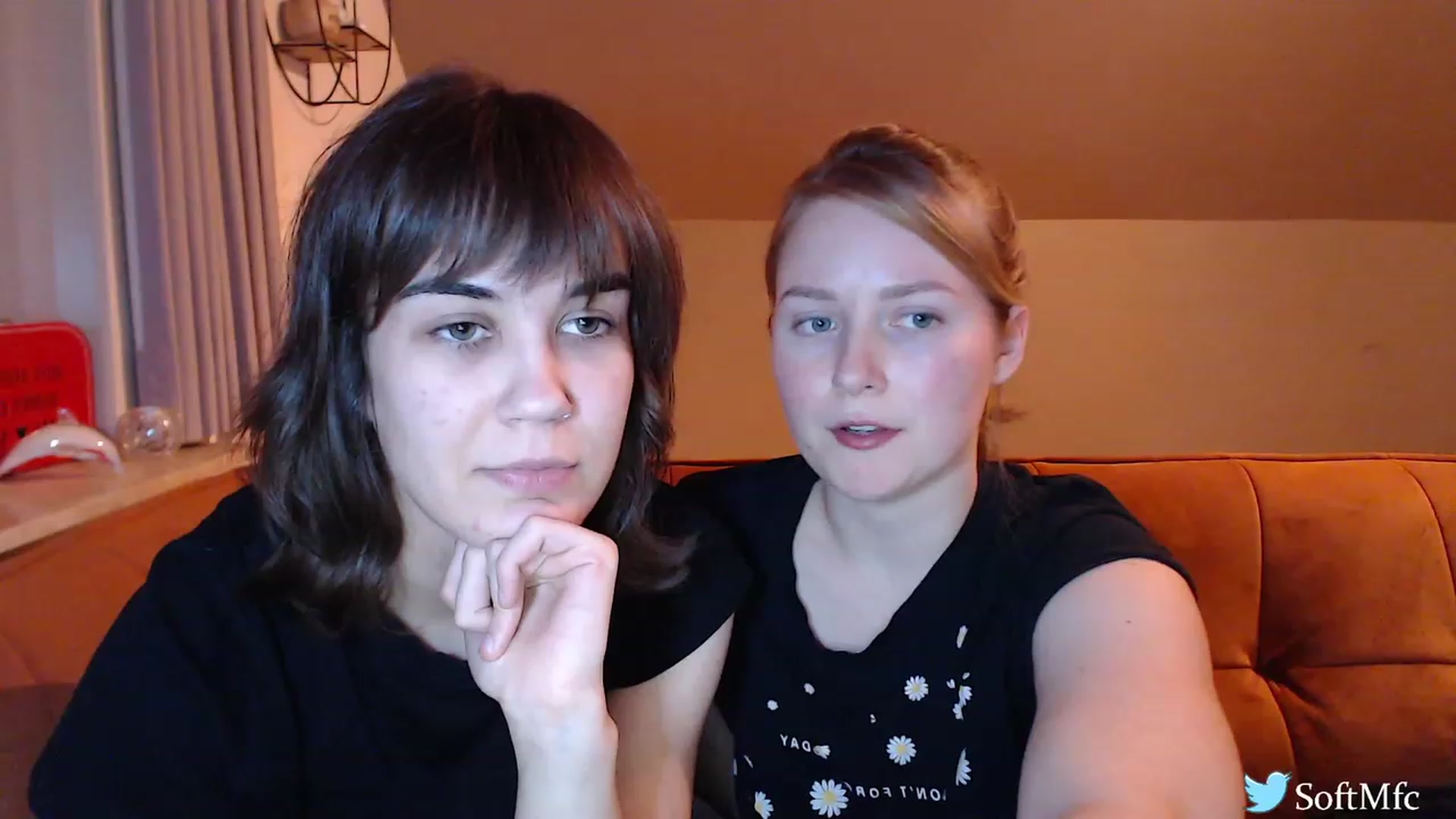 Gallery image thumbnail from SoftArt's myfreecams stream on, 01/26/2024, 22:15 image 1 of 20